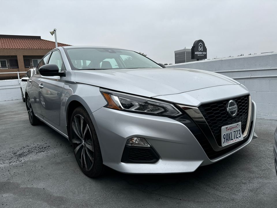 2022 Nissan Altima 2.5 SR 14