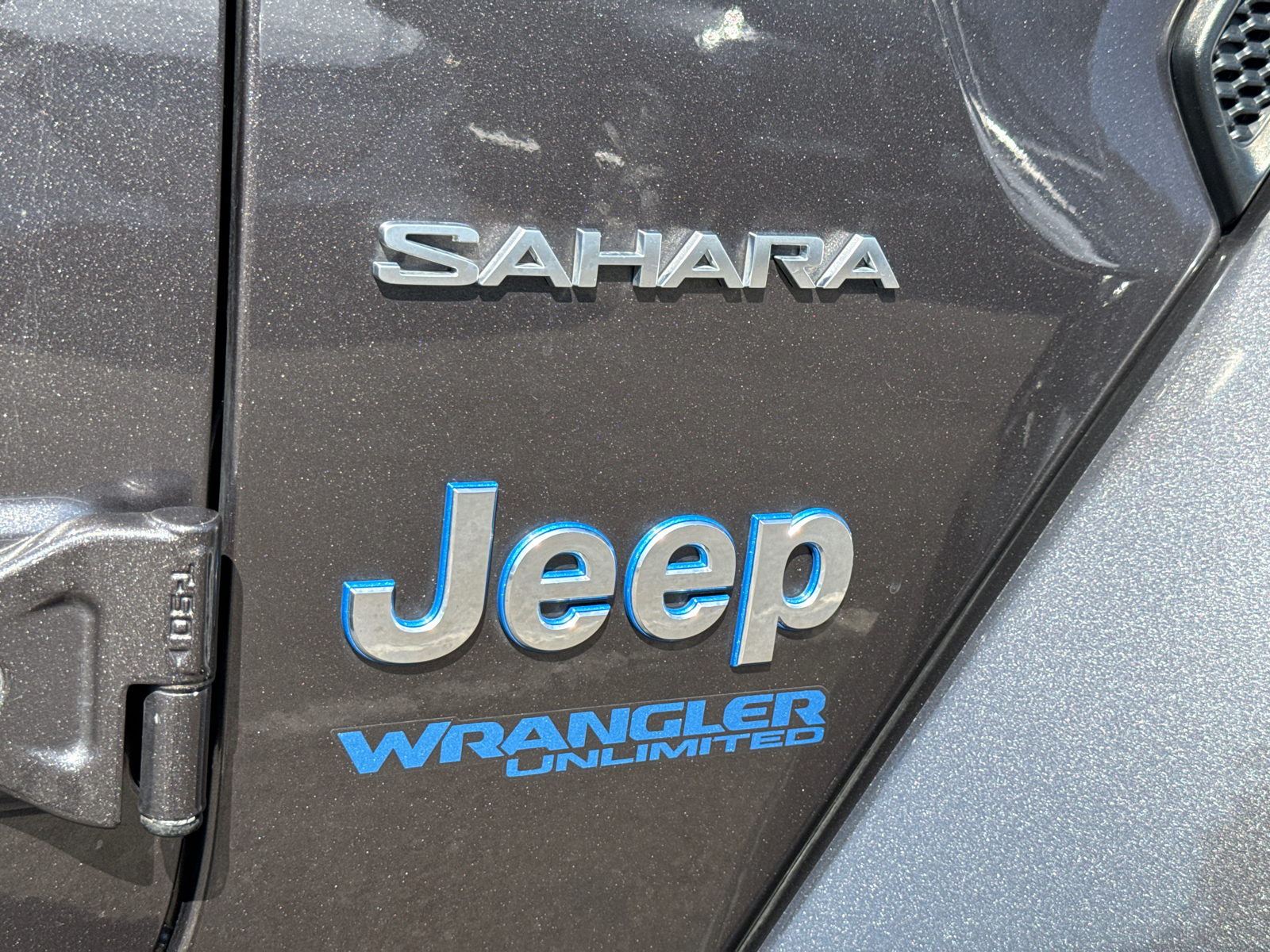 2021 Jeep Wrangler Unlimited Sahara 4xe 8