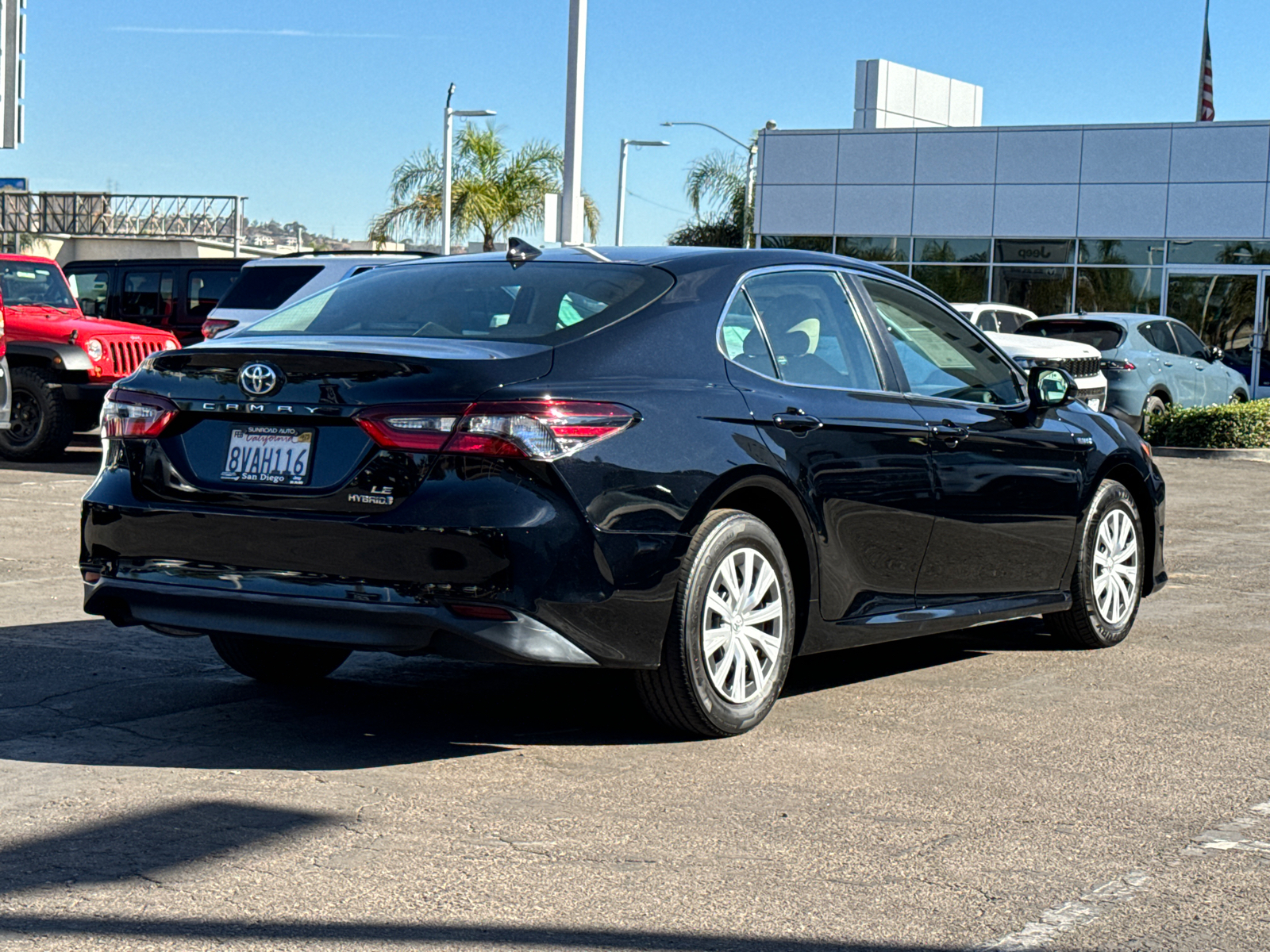 2021 Toyota Camry Hybrid LE 8