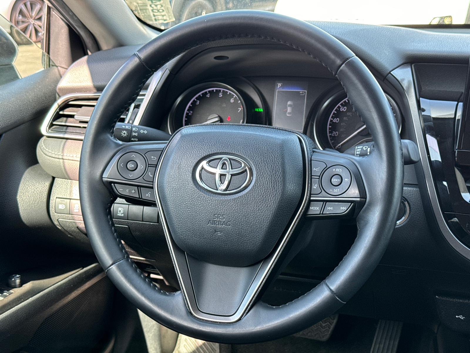 2022 Toyota Camry SE 23