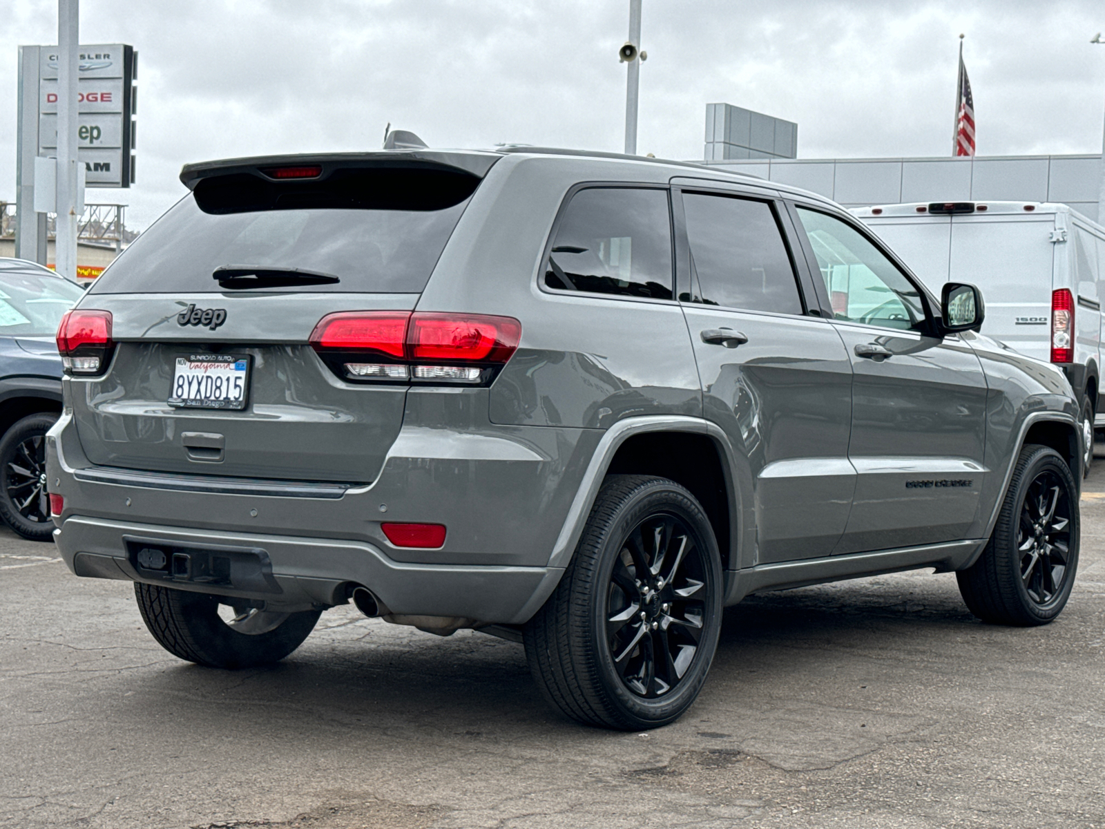 2021 Jeep Grand Cherokee Laredo X 8