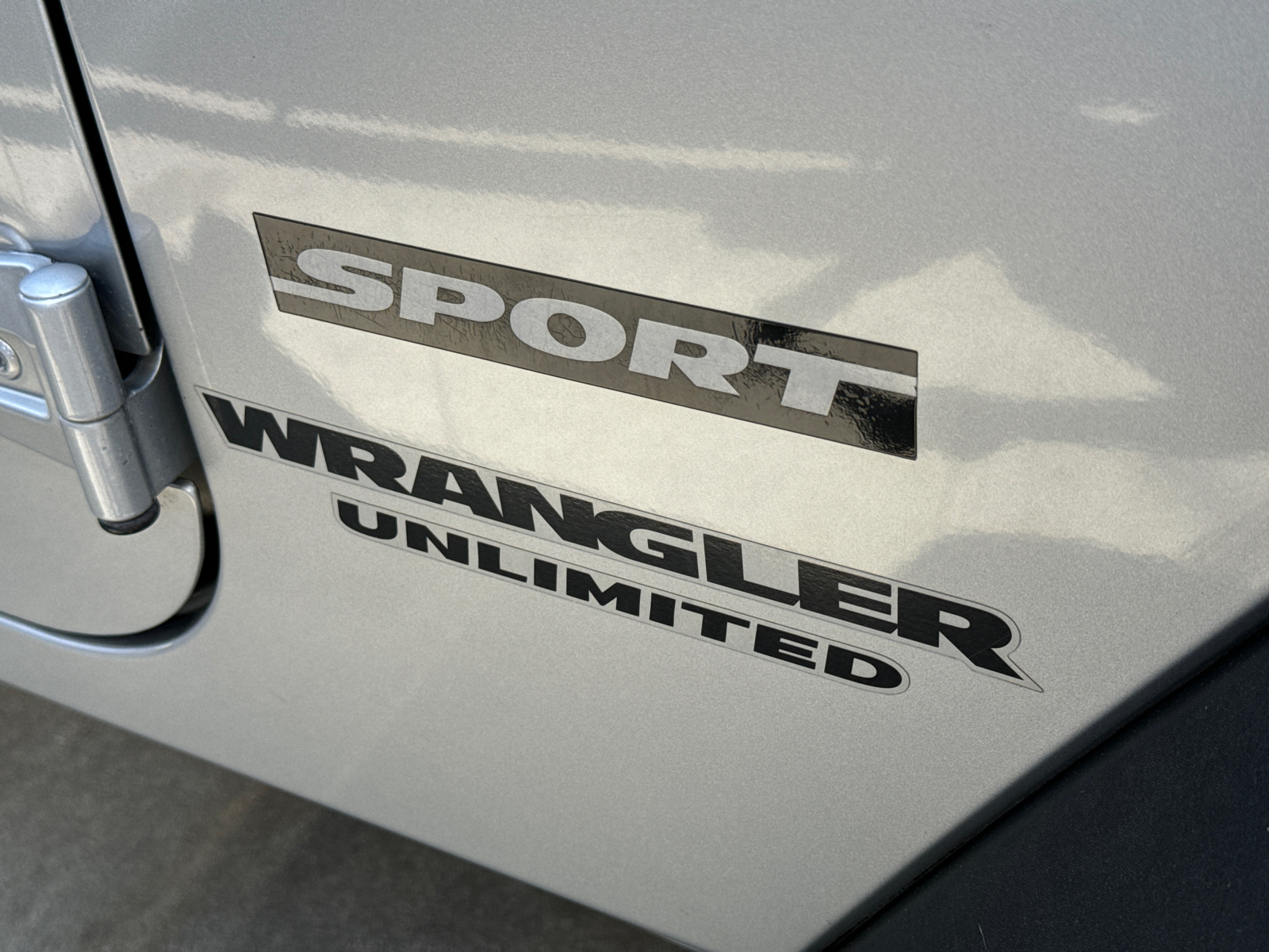 2010 Jeep Wrangler Unlimited Sport 3