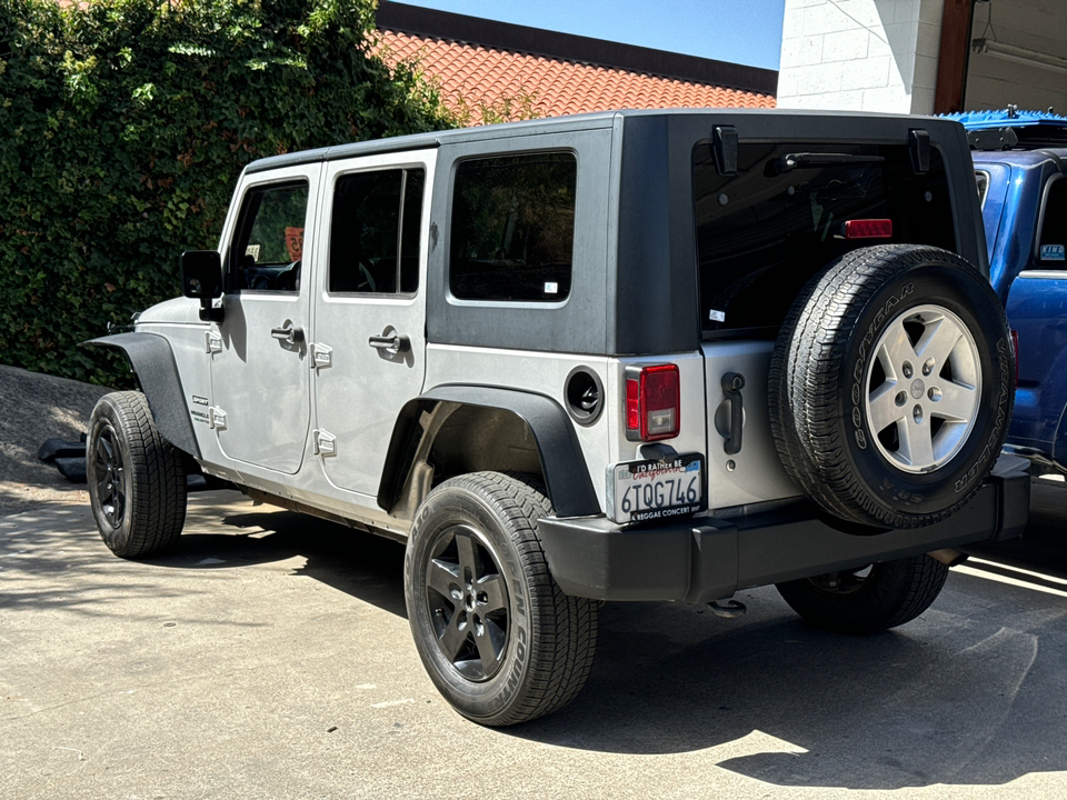 2010 Jeep Wrangler Unlimited Sport 20