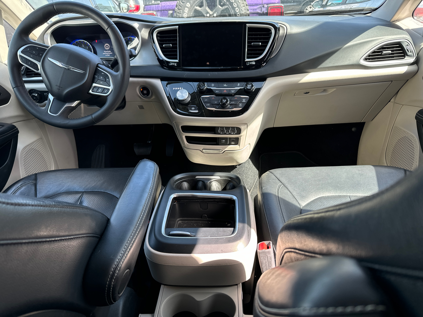 2022 Chrysler Pacifica Touring L 5