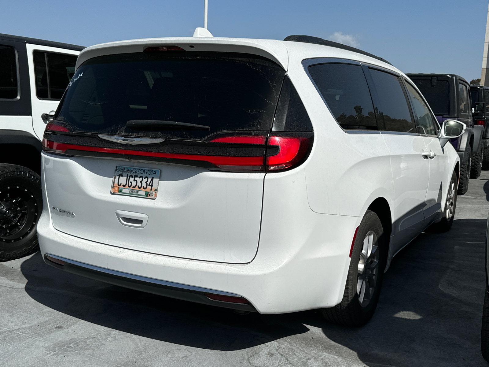 2022 Chrysler Pacifica Touring L 6