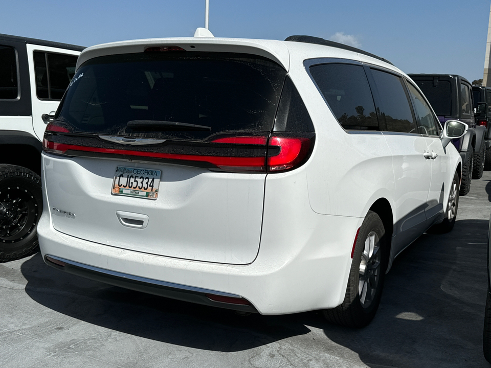 2022 Chrysler Pacifica Touring L 19