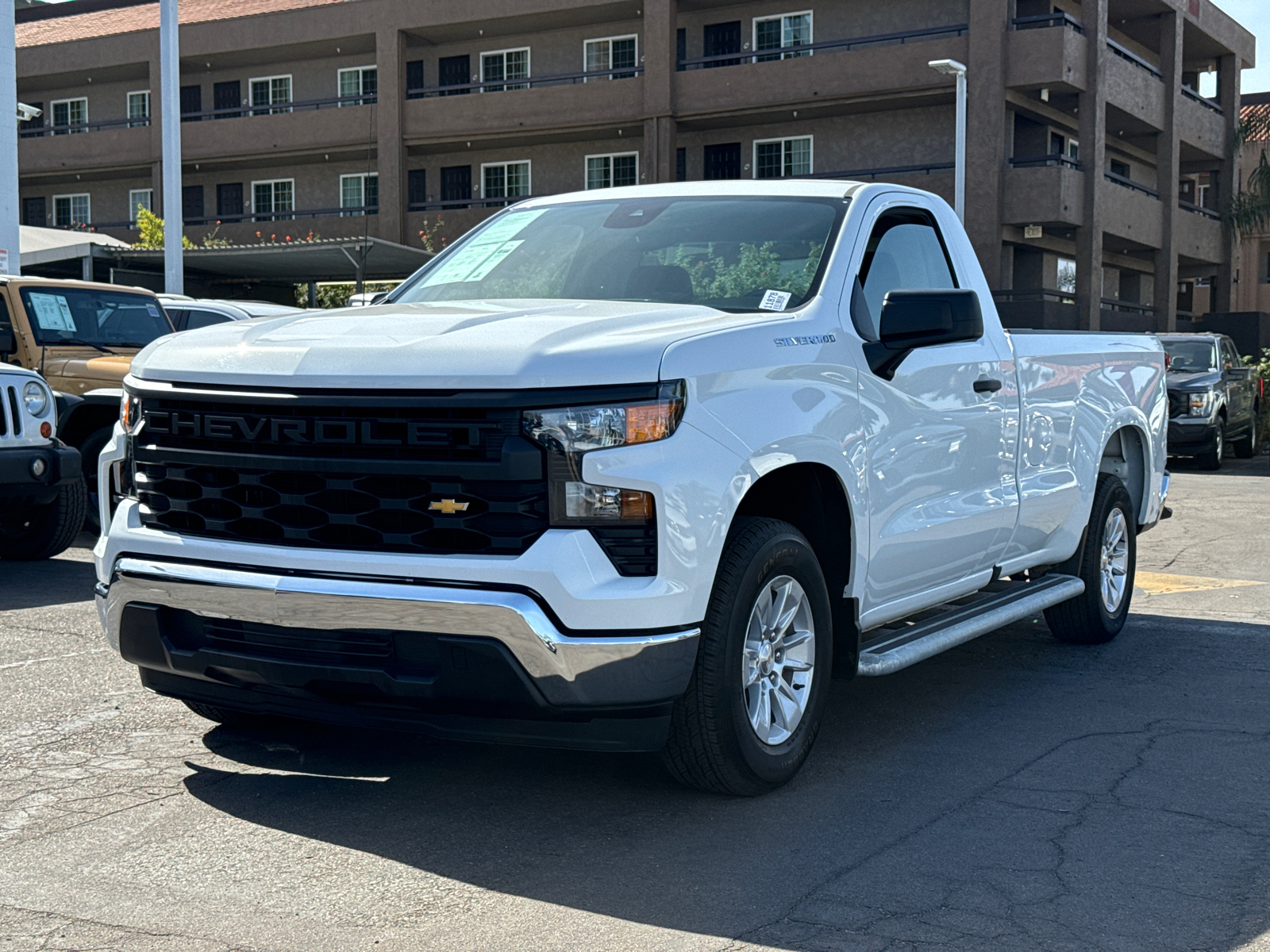 2023 Chevrolet Silverado 1500 WT 8