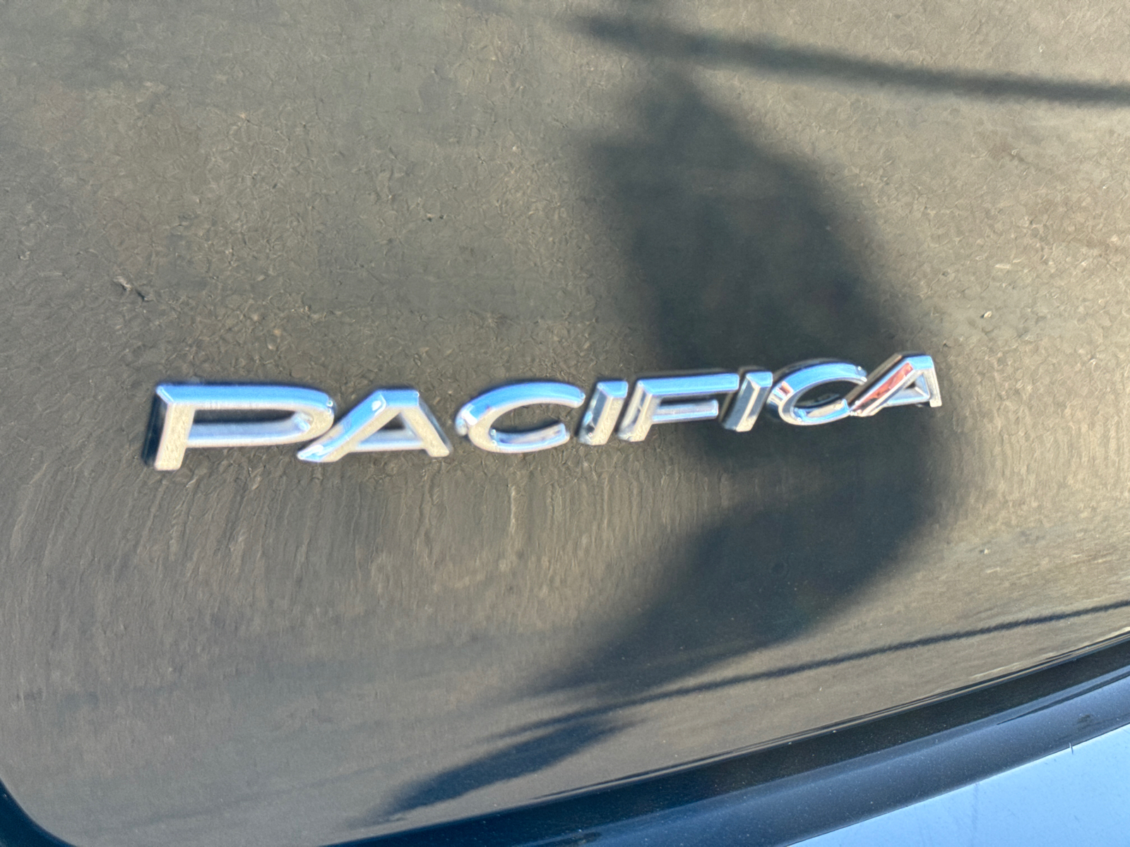 2023 Chrysler Pacifica Hybrid Limited 11