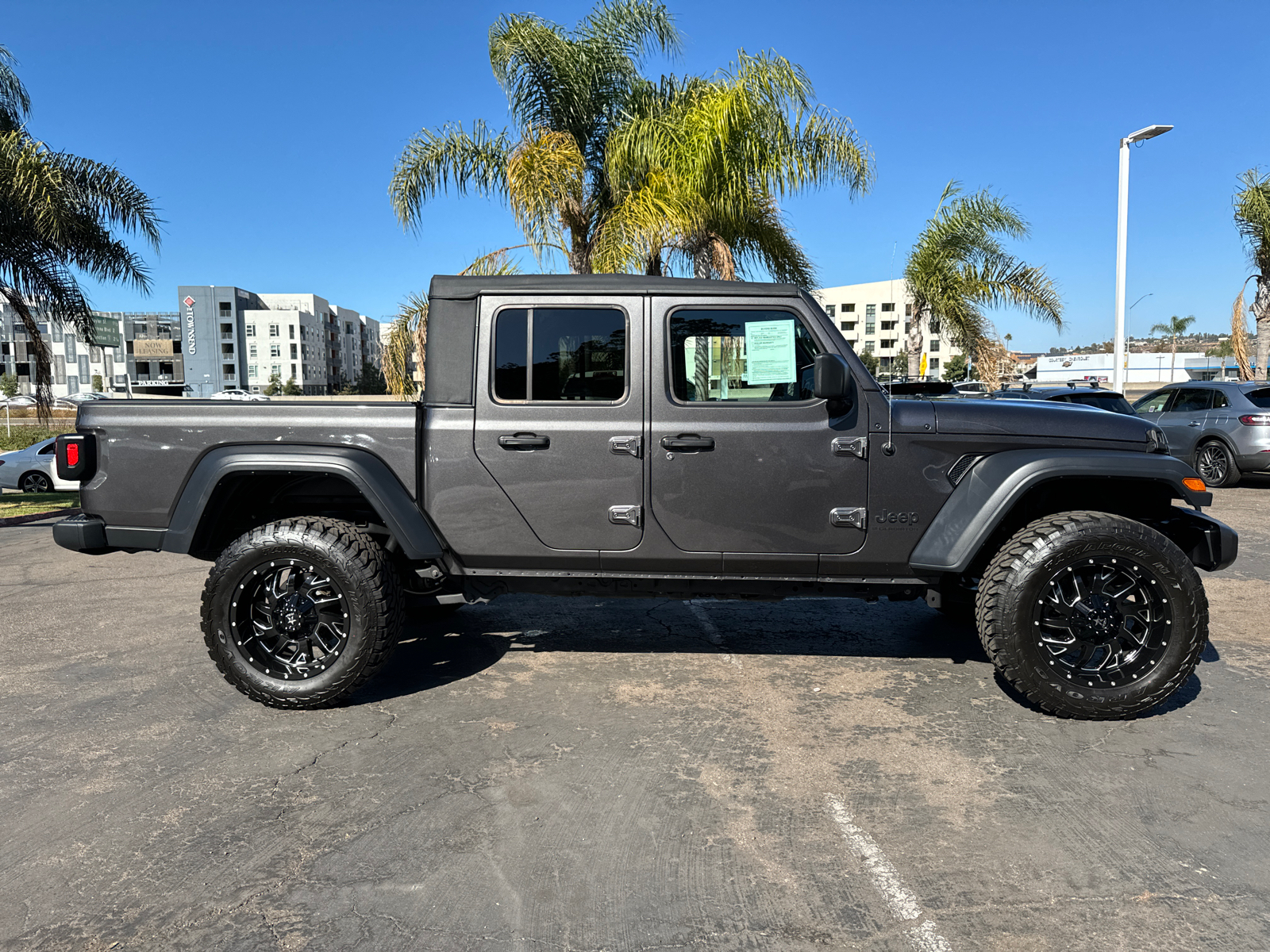 2023 Jeep Gladiator Sport 7