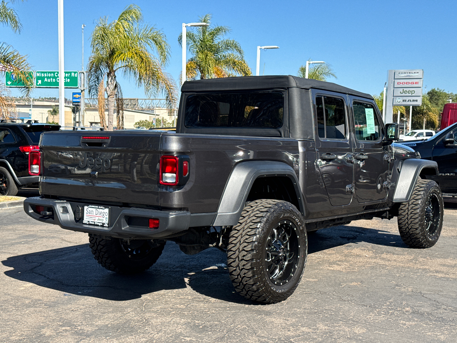 2023 Jeep Gladiator Sport 9