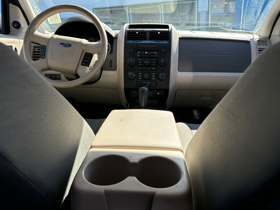 2012 Ford Escape XLS 18