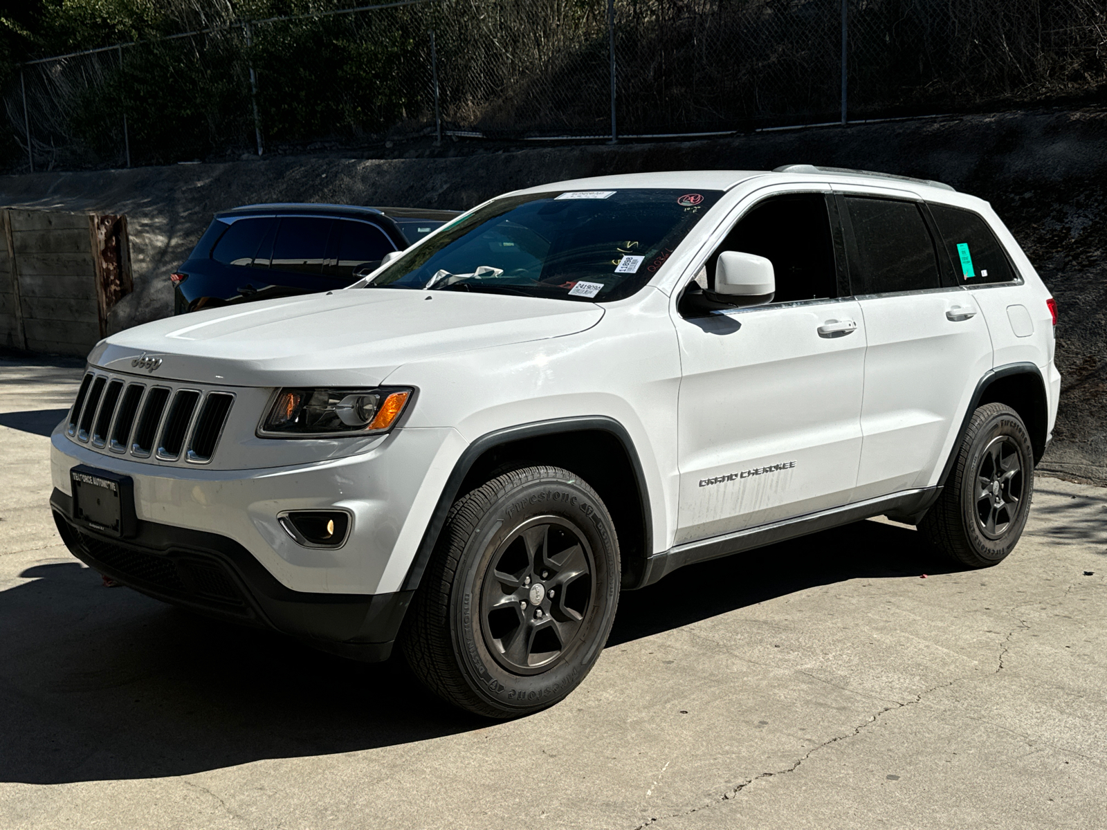 2016 Jeep Grand Cherokee Laredo 2