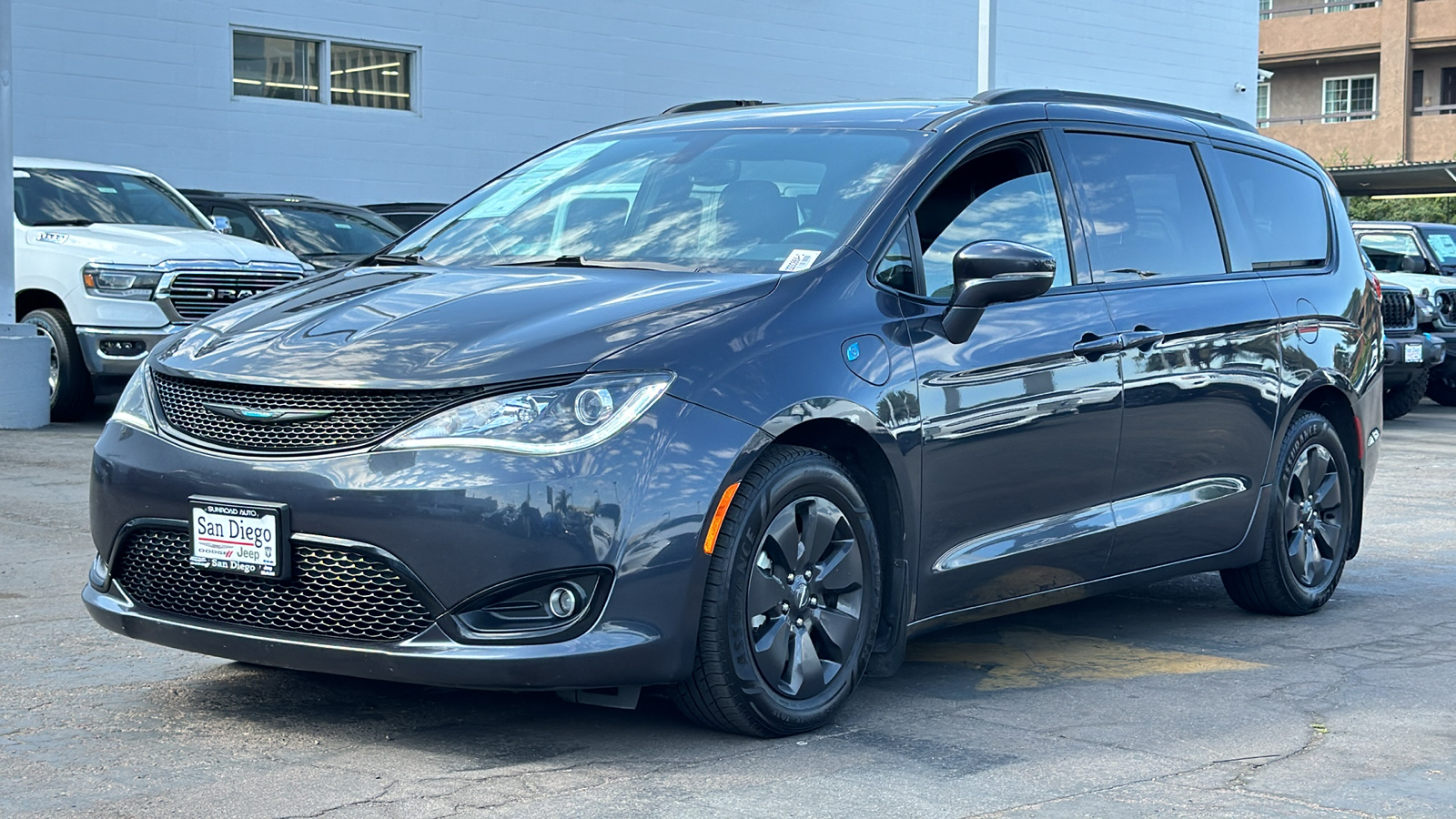 2020 Chrysler Pacifica Hybrid Limited 4