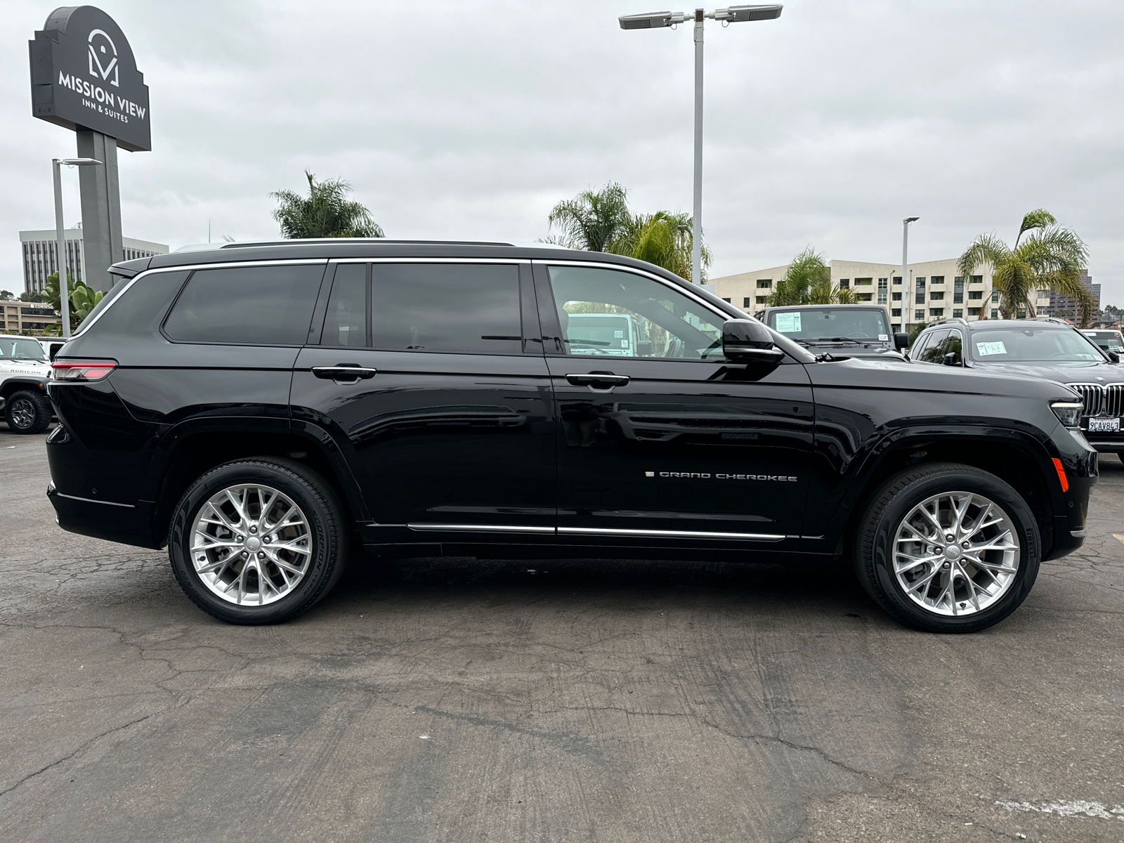 2021 Jeep Grand Cherokee L Summit 7