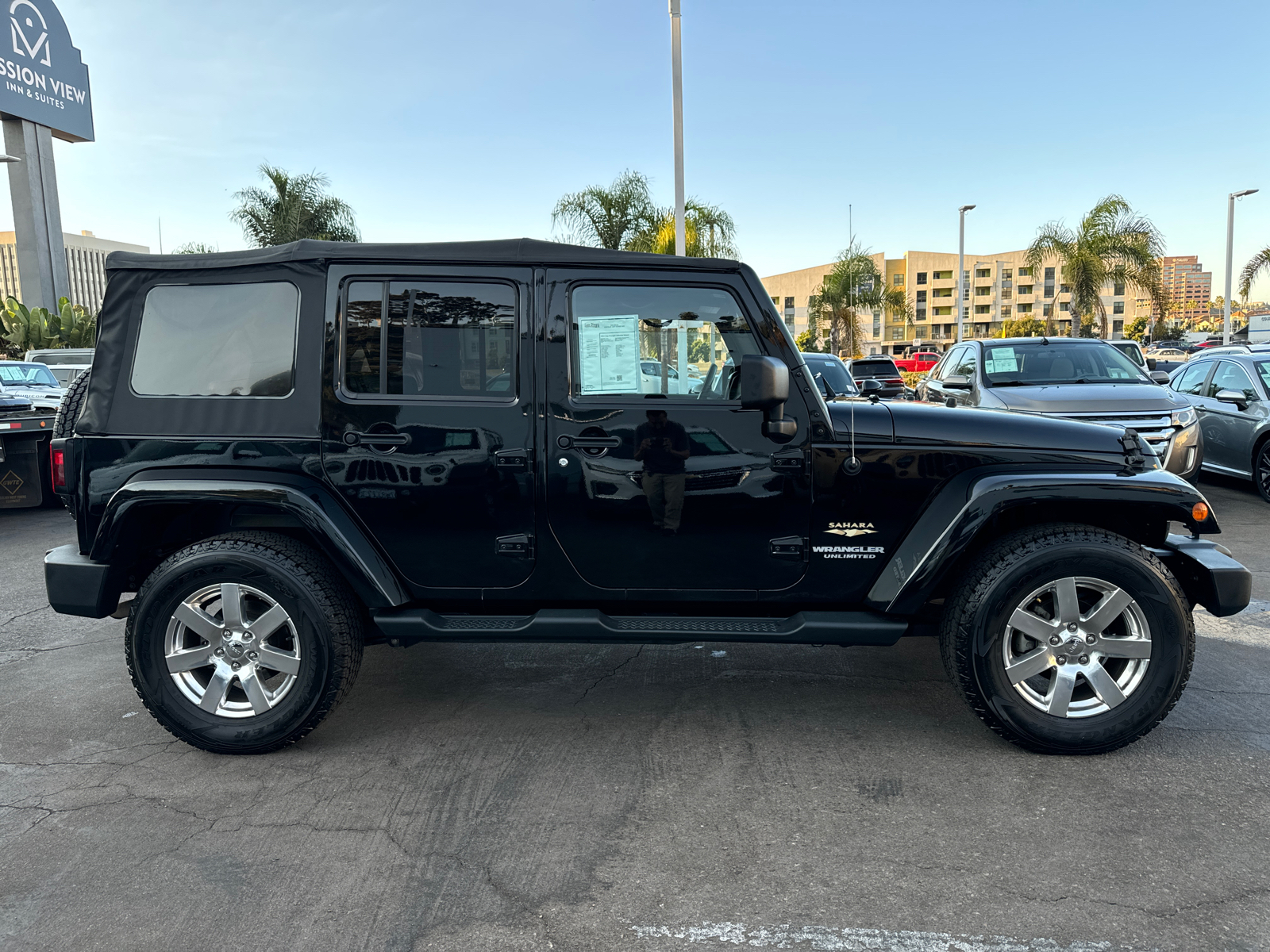 2012 Jeep Wrangler Unlimited Sahara 7