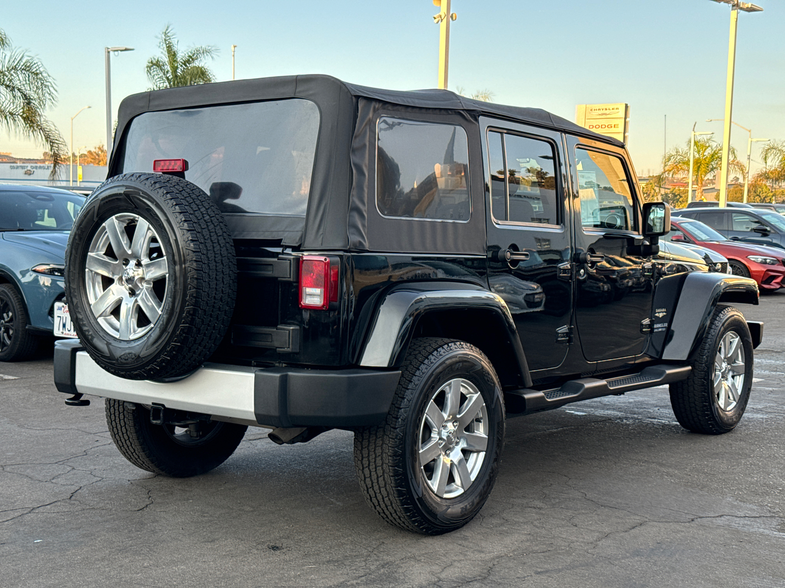 2012 Jeep Wrangler Unlimited Sahara 8