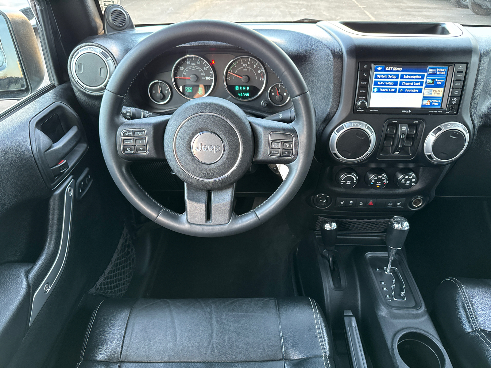 2012 Jeep Wrangler Unlimited Sahara 21