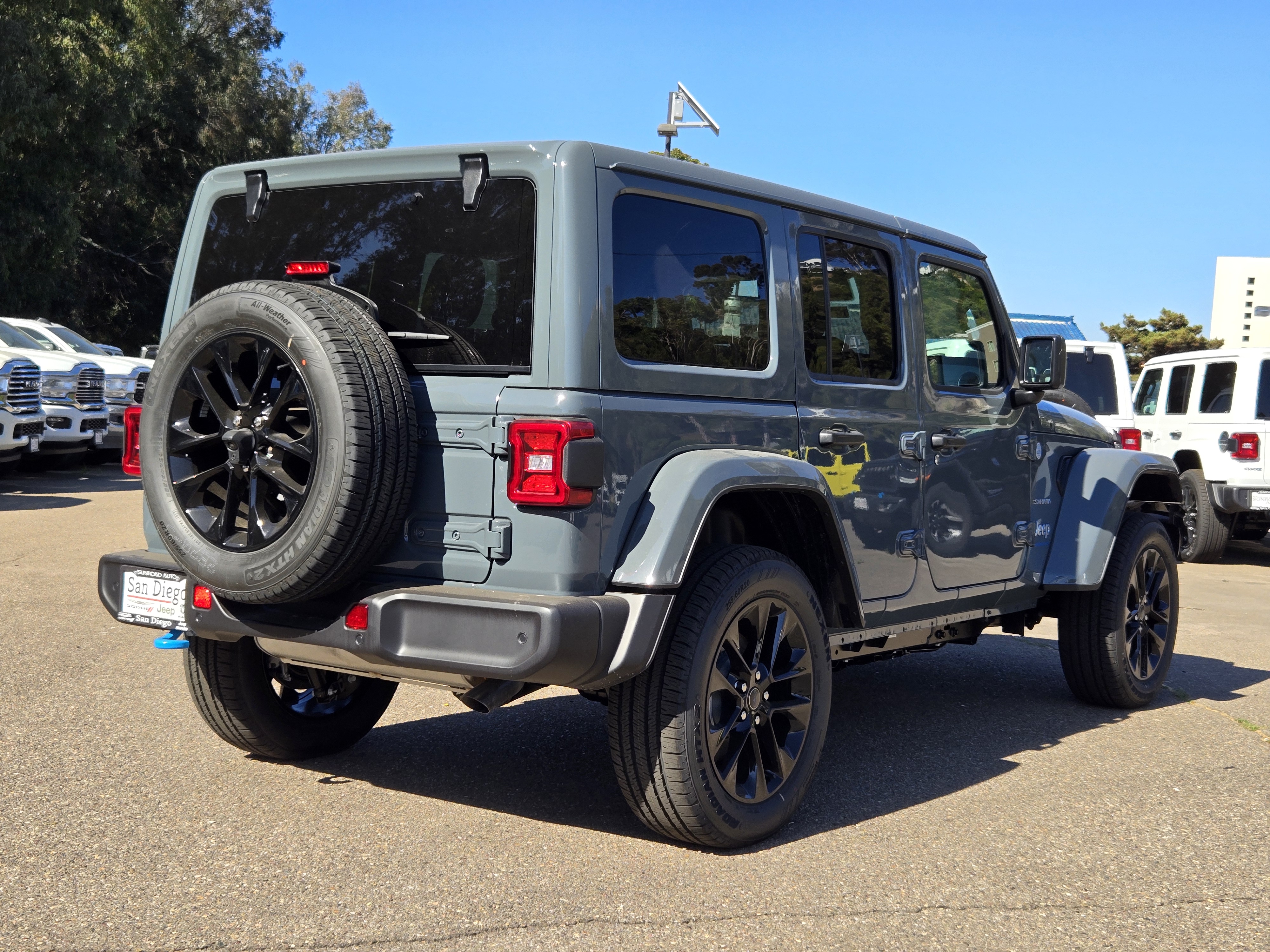 2024 Jeep Wrangler Sahara 4xe 16