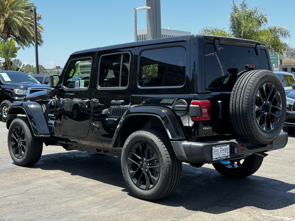 2024 Jeep Wrangler Sahara 4xe 9