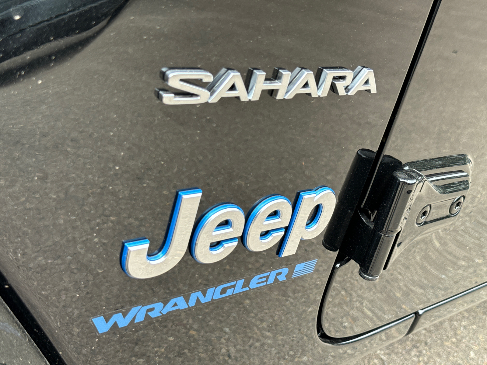 2024 Jeep Wrangler Sahara 4xe 4