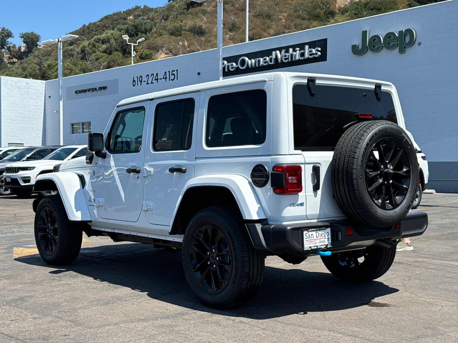 2024 Jeep Wrangler Sahara 4xe 10