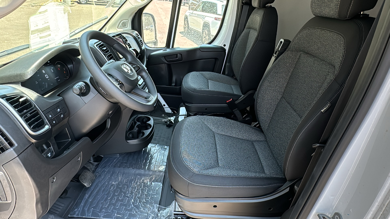 2024 Ram ProMaster 1500 Low Roof 22