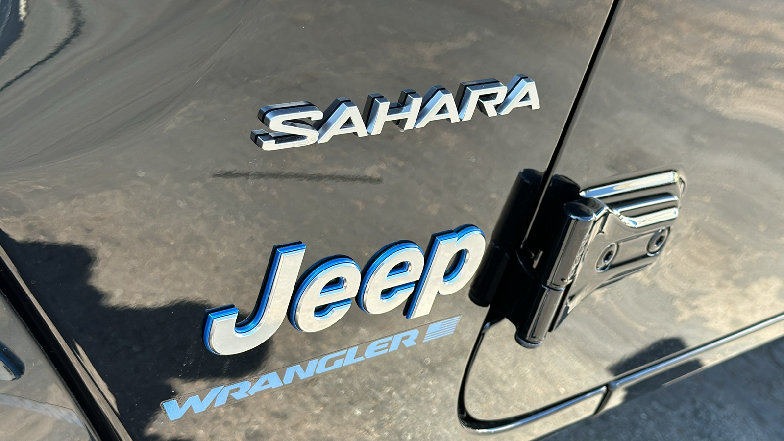 2024 Jeep Wrangler Sahara 4xe 4