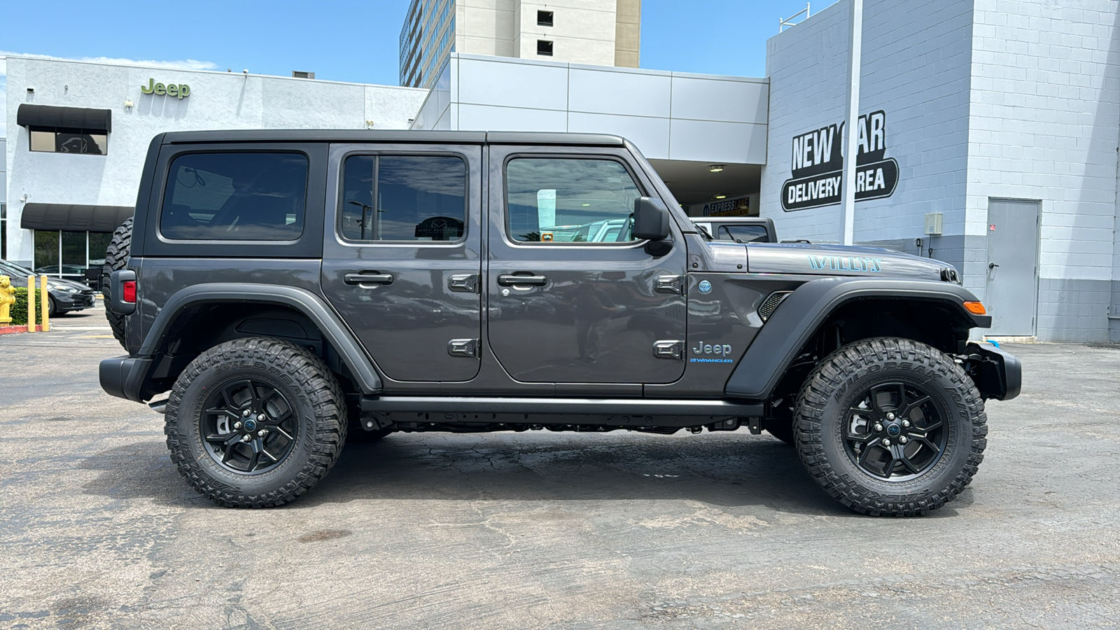 2024 Jeep Wrangler Willys 4xe 9