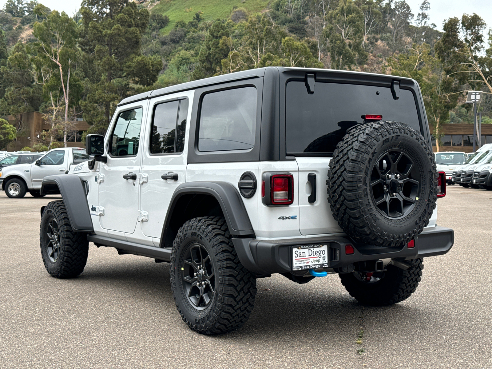 2024 Jeep Wrangler Willys 4xe 12