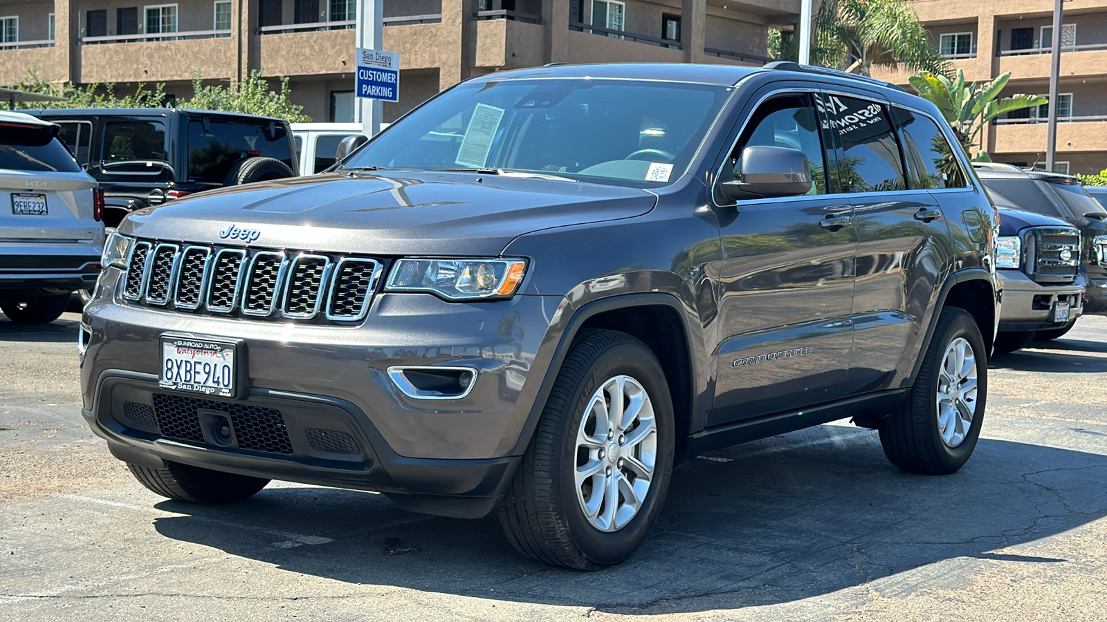 2021 Jeep Grand Cherokee Laredo E 4