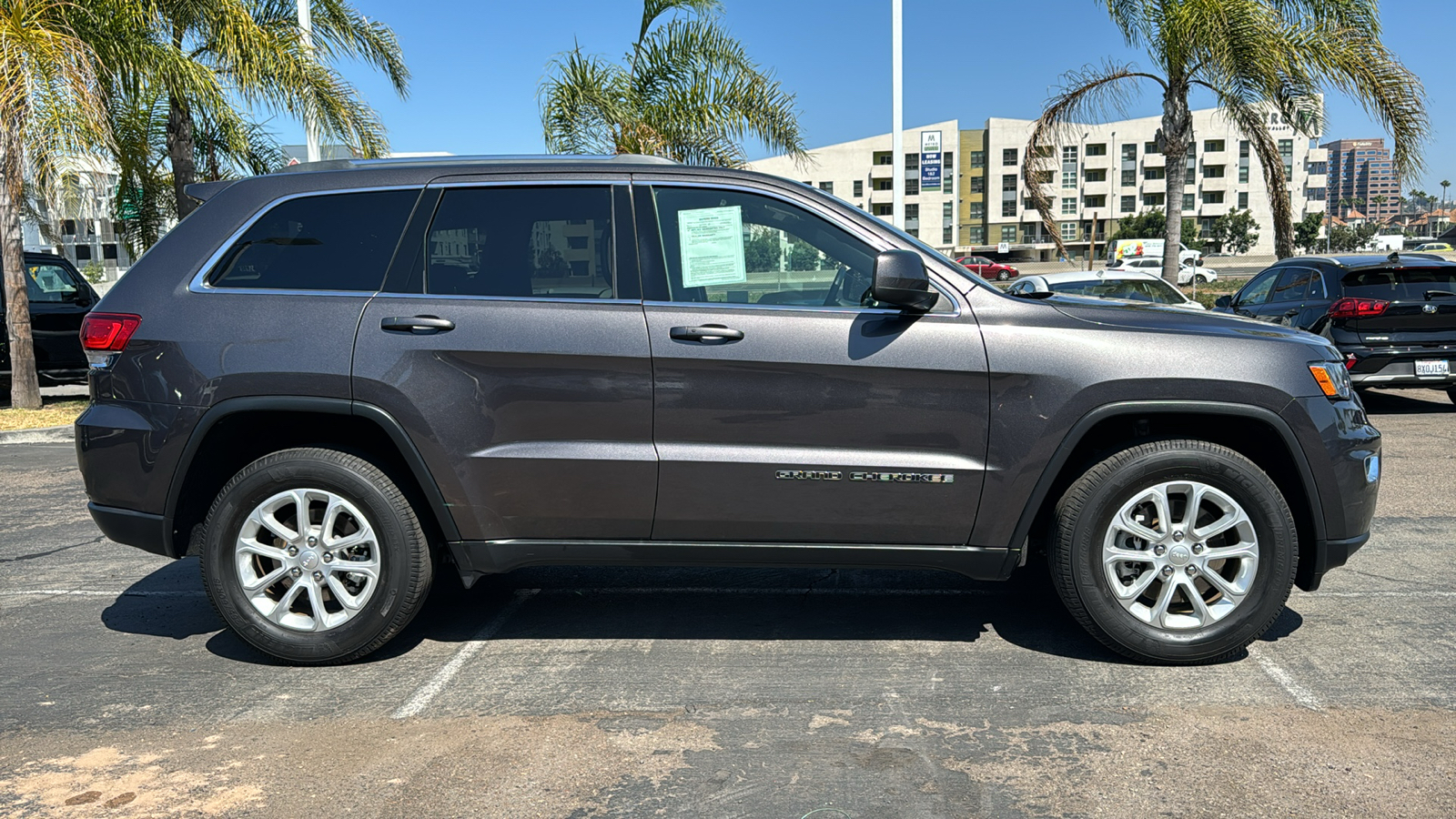 2021 Jeep Grand Cherokee Laredo E 7