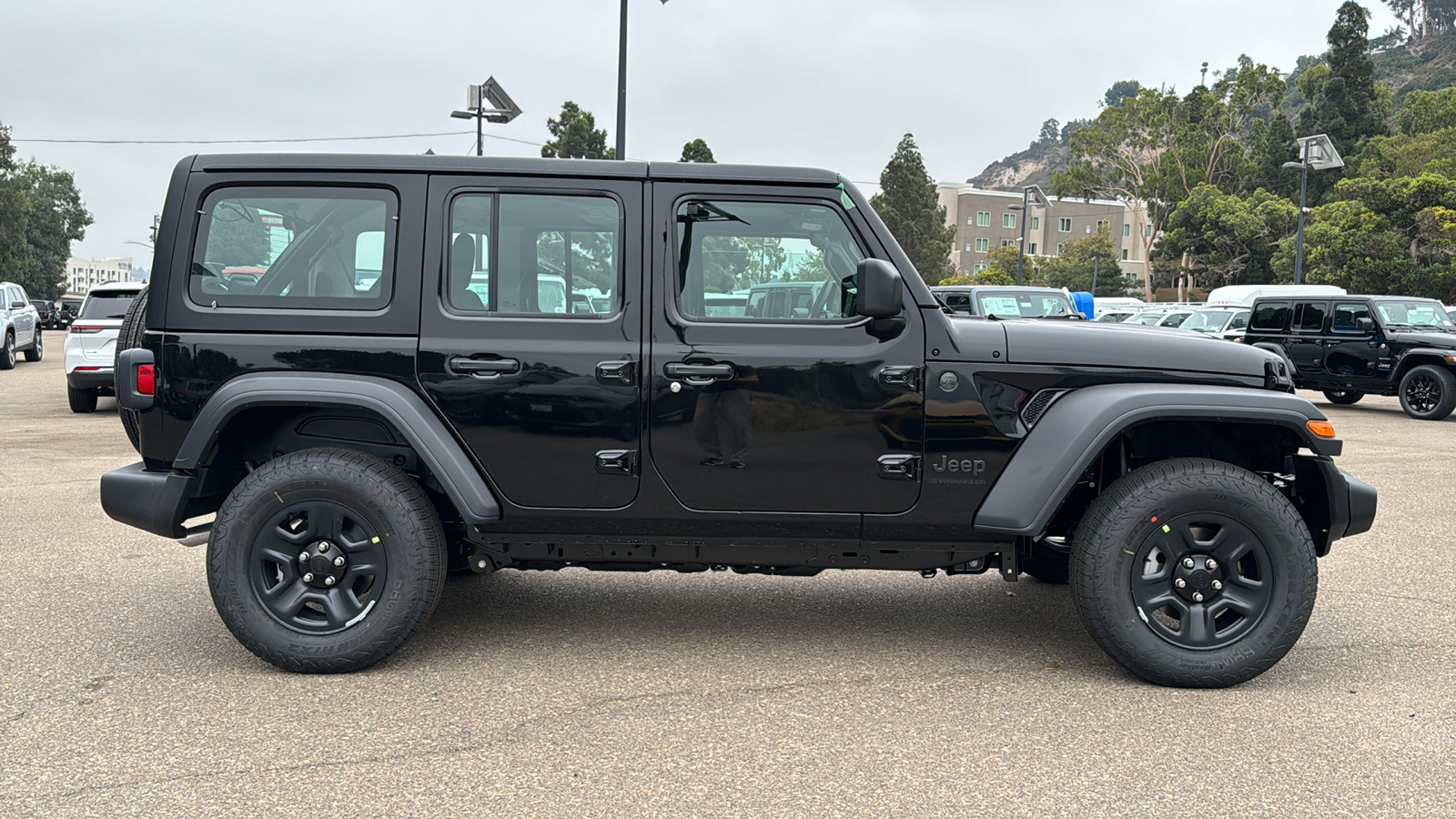 2024 Jeep Wrangler Sport 7