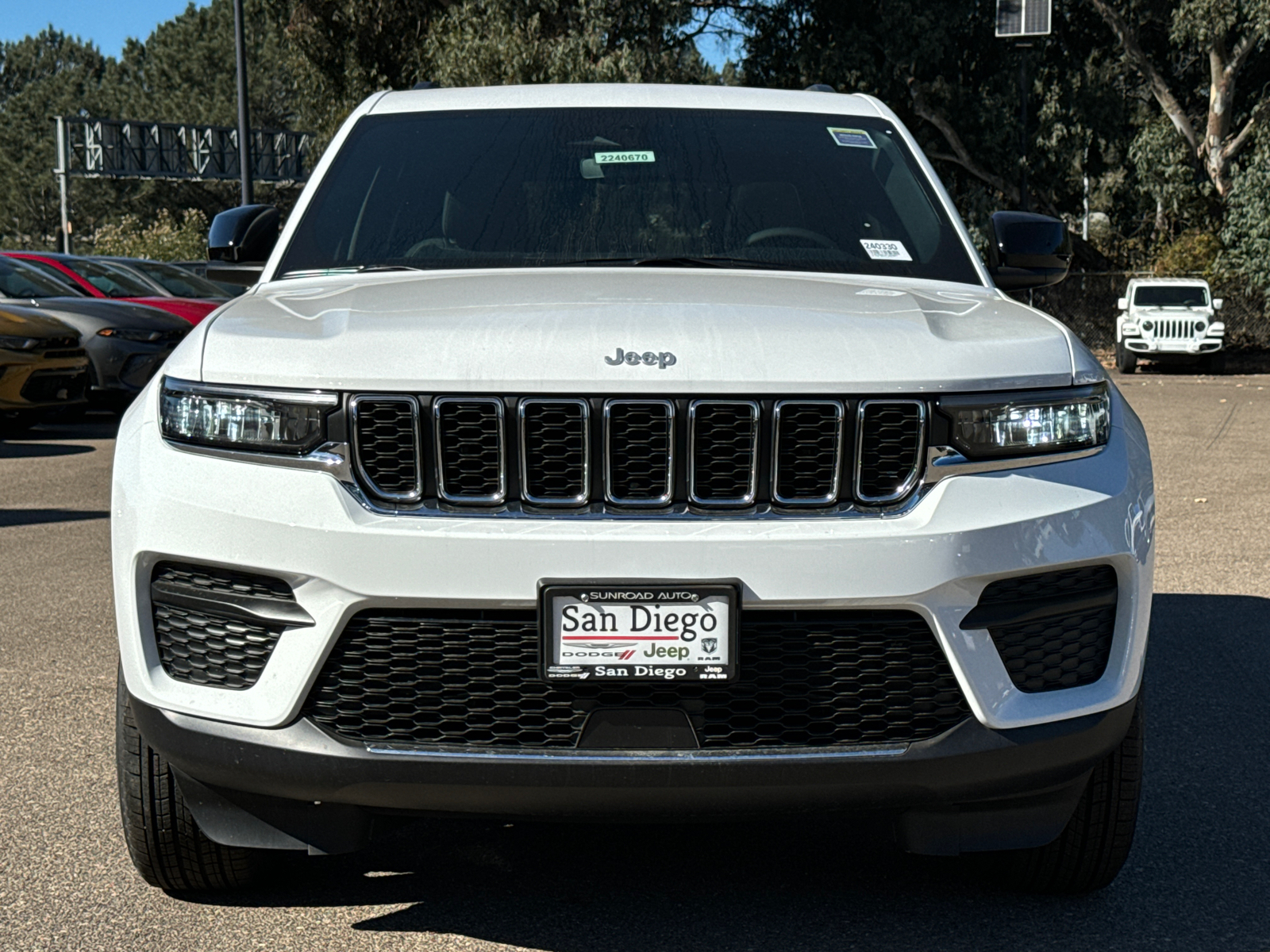 2024 Jeep Grand Cherokee Laredo 5