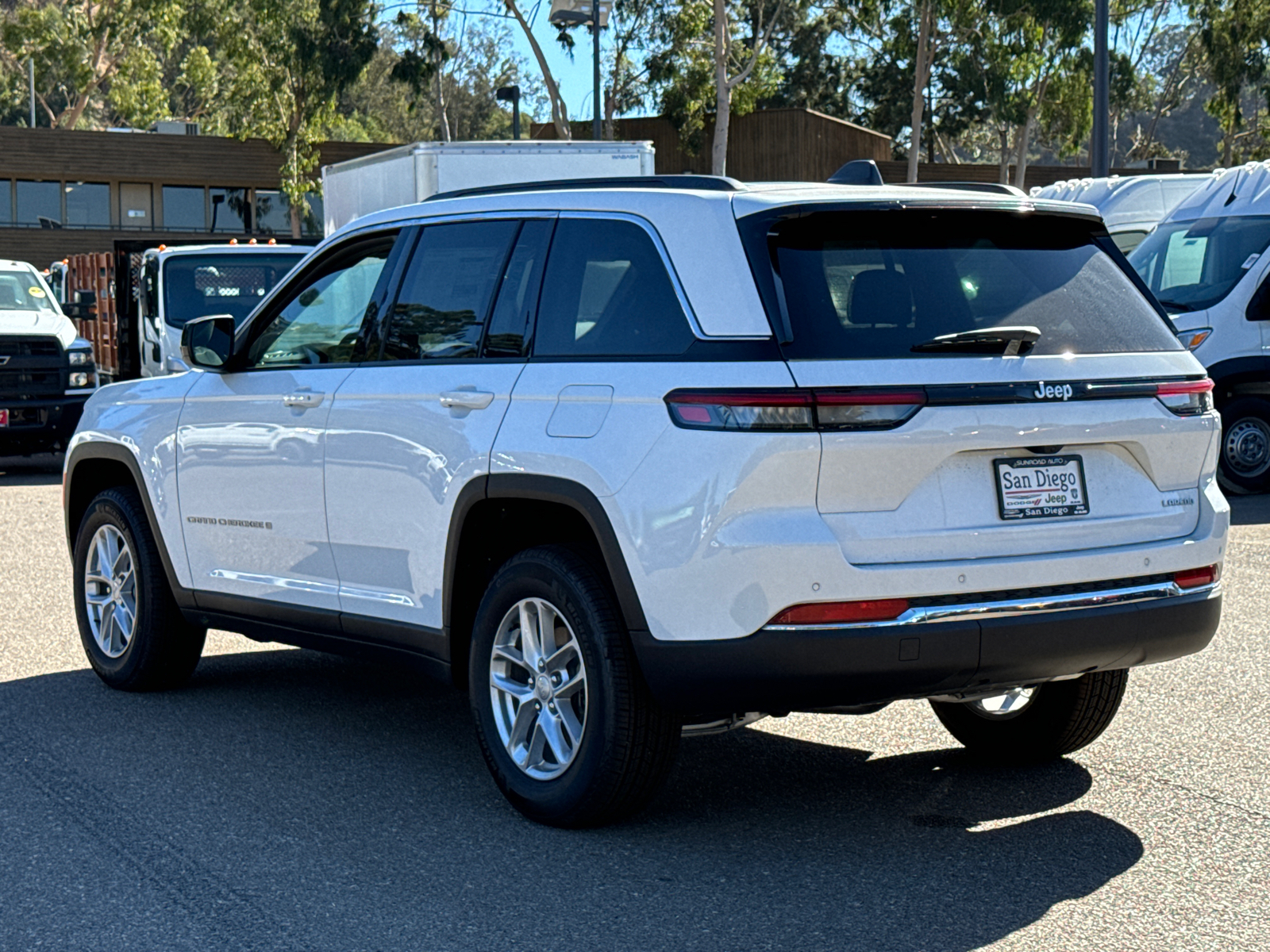 2024 Jeep Grand Cherokee Laredo 10