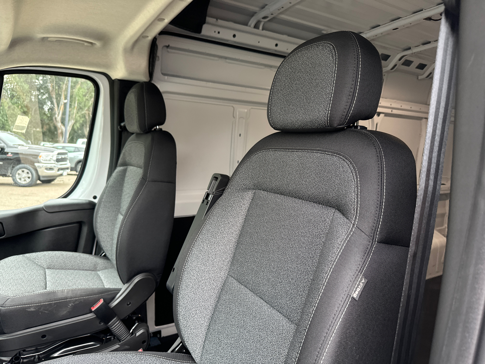 2025 Ram ProMaster 2500 High Roof 22