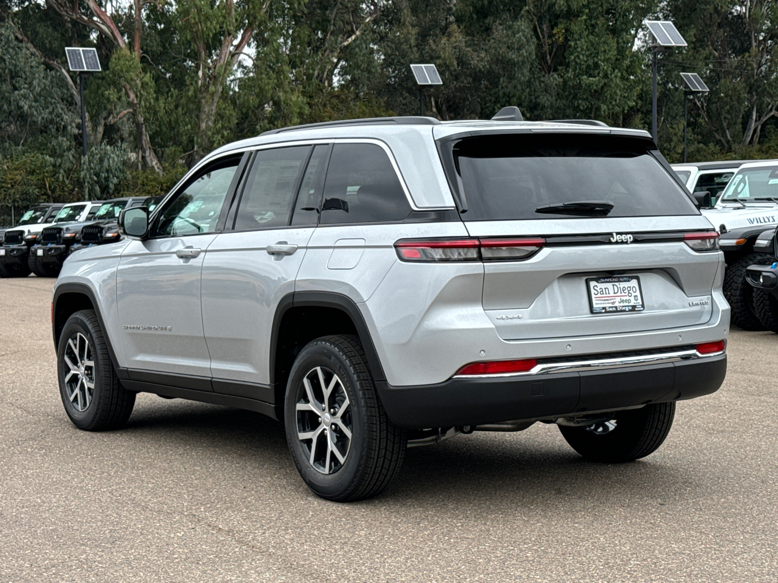 2025 Jeep Grand Cherokee Limited 10