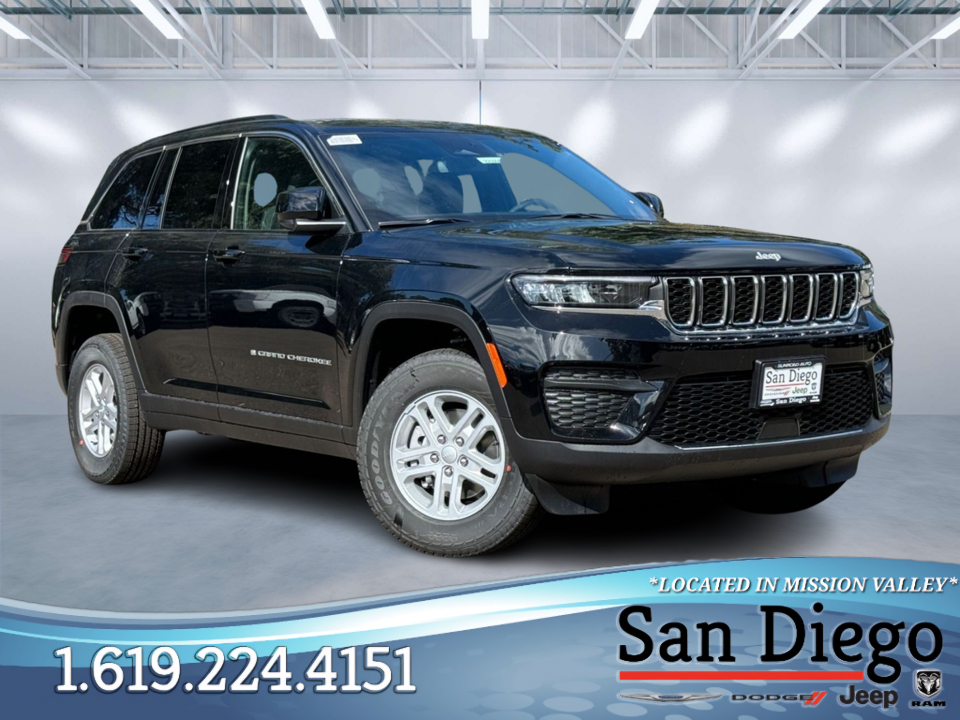 2025 Jeep Grand Cherokee Laredo 1