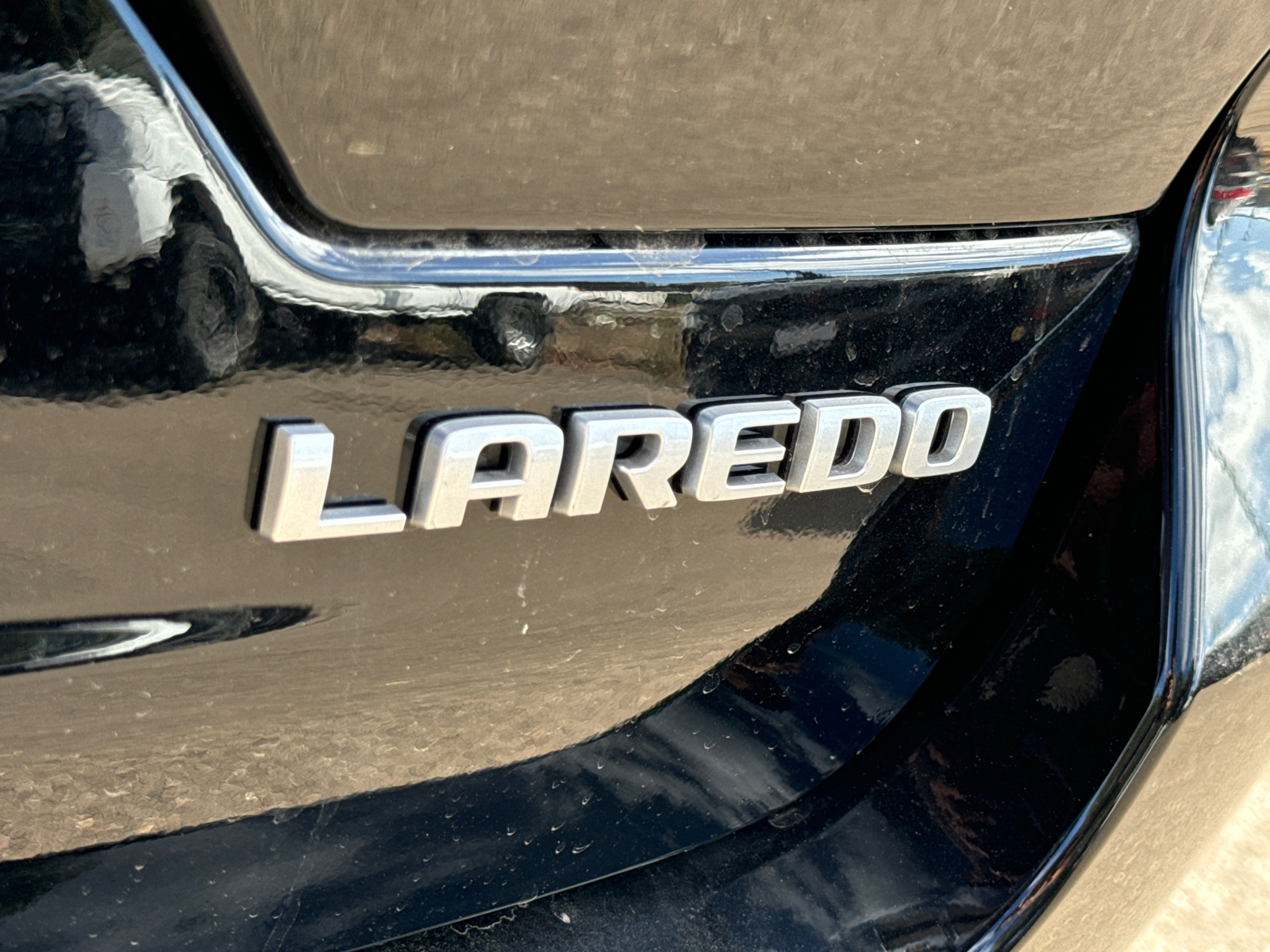 2025 Jeep Grand Cherokee Laredo 11