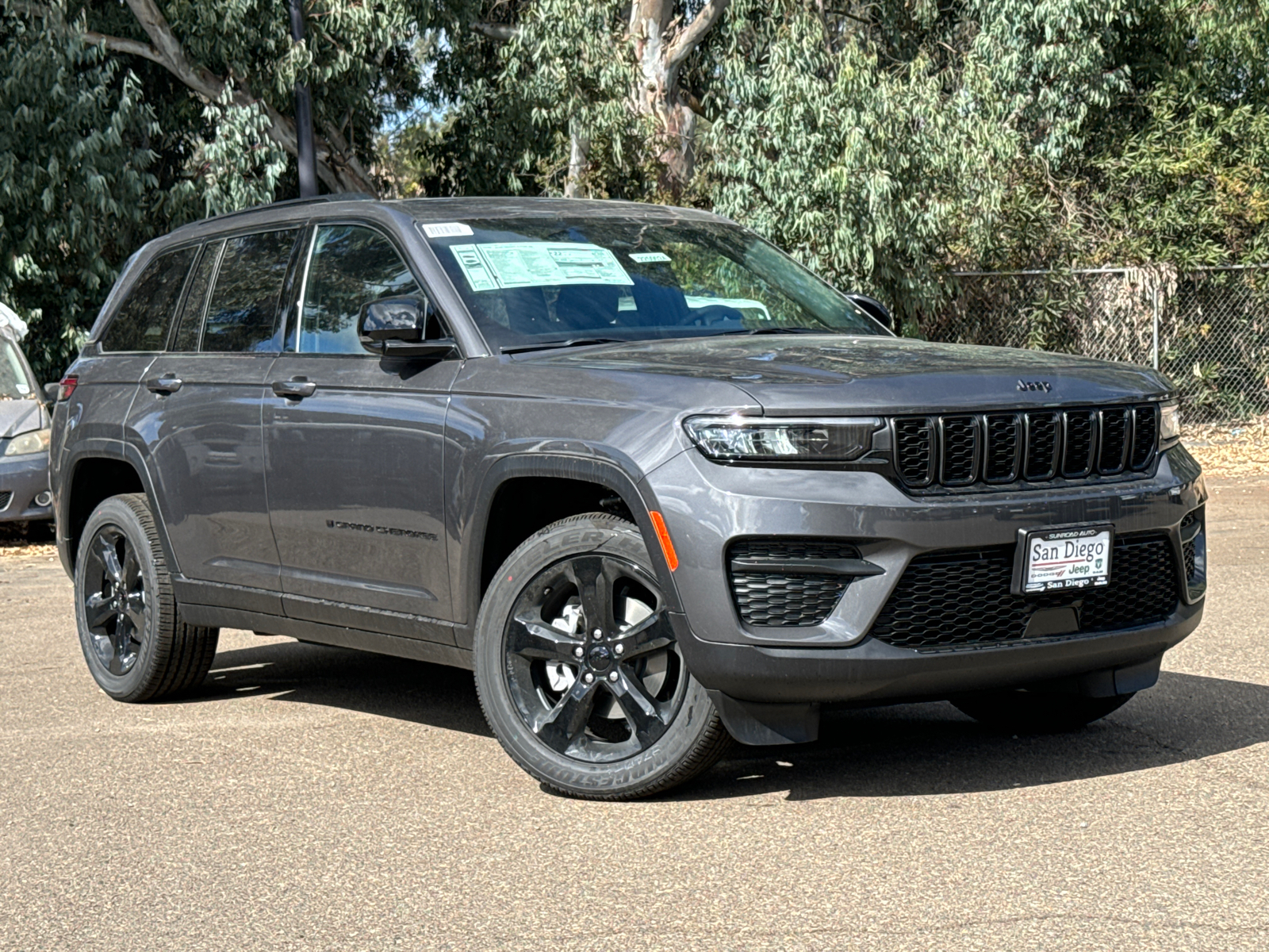 2025 Jeep Grand Cherokee Altitude 2