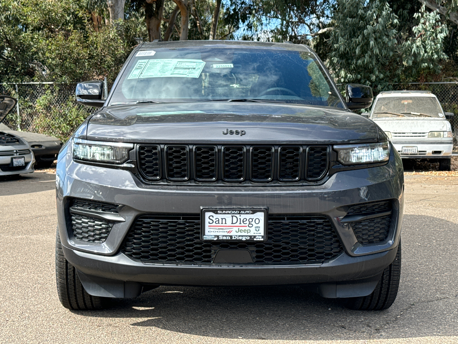 2025 Jeep Grand Cherokee Altitude 4