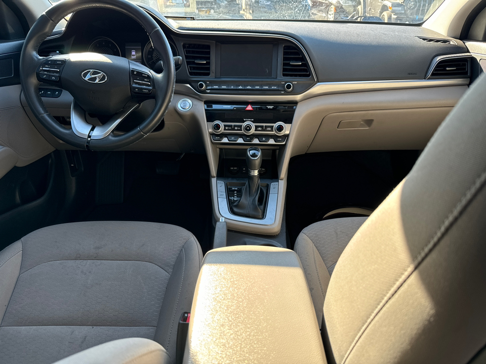 2019 Hyundai Elantra Value Edition 18