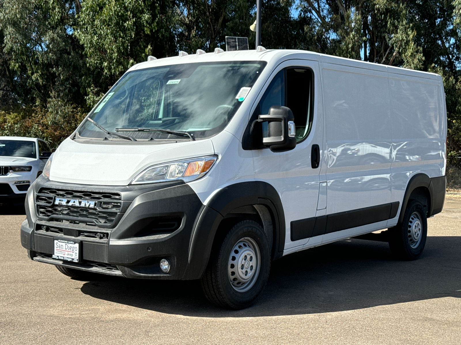 2025 Ram ProMaster 1500 Low Roof 4