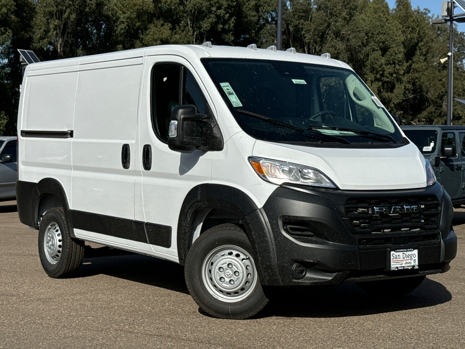 2025 Ram ProMaster 1500 Low Roof 2