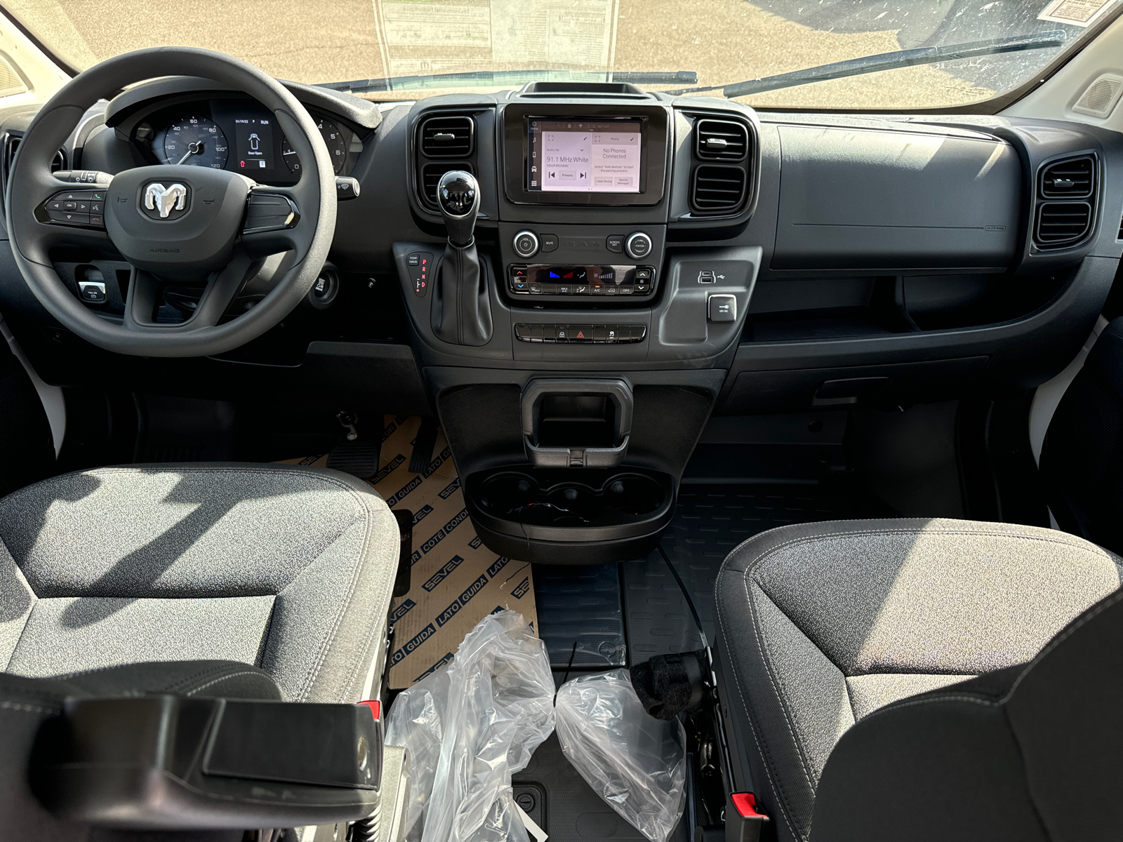 2025 Ram ProMaster 1500 Low Roof 17