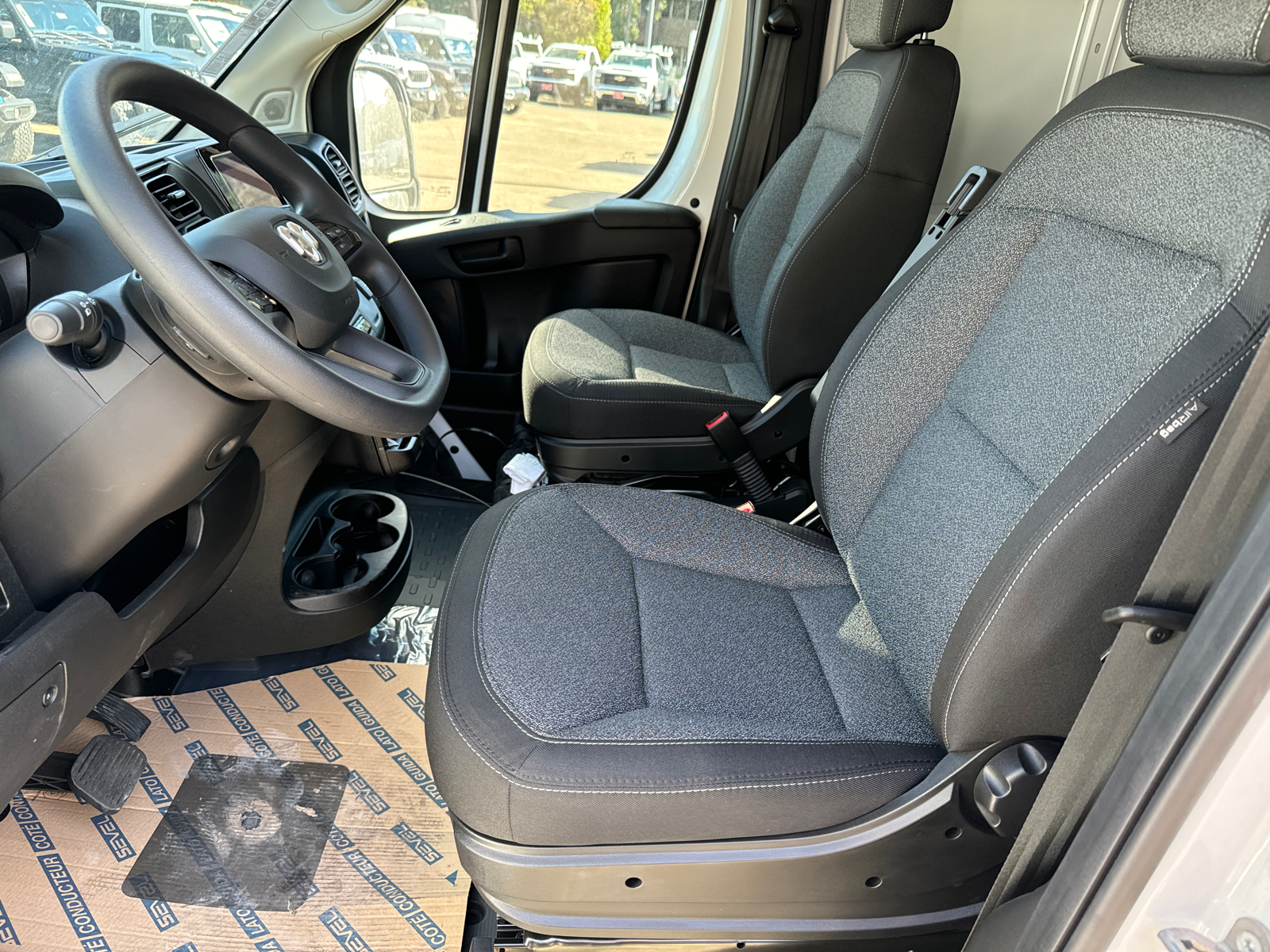 2025 Ram ProMaster 1500 Low Roof 25