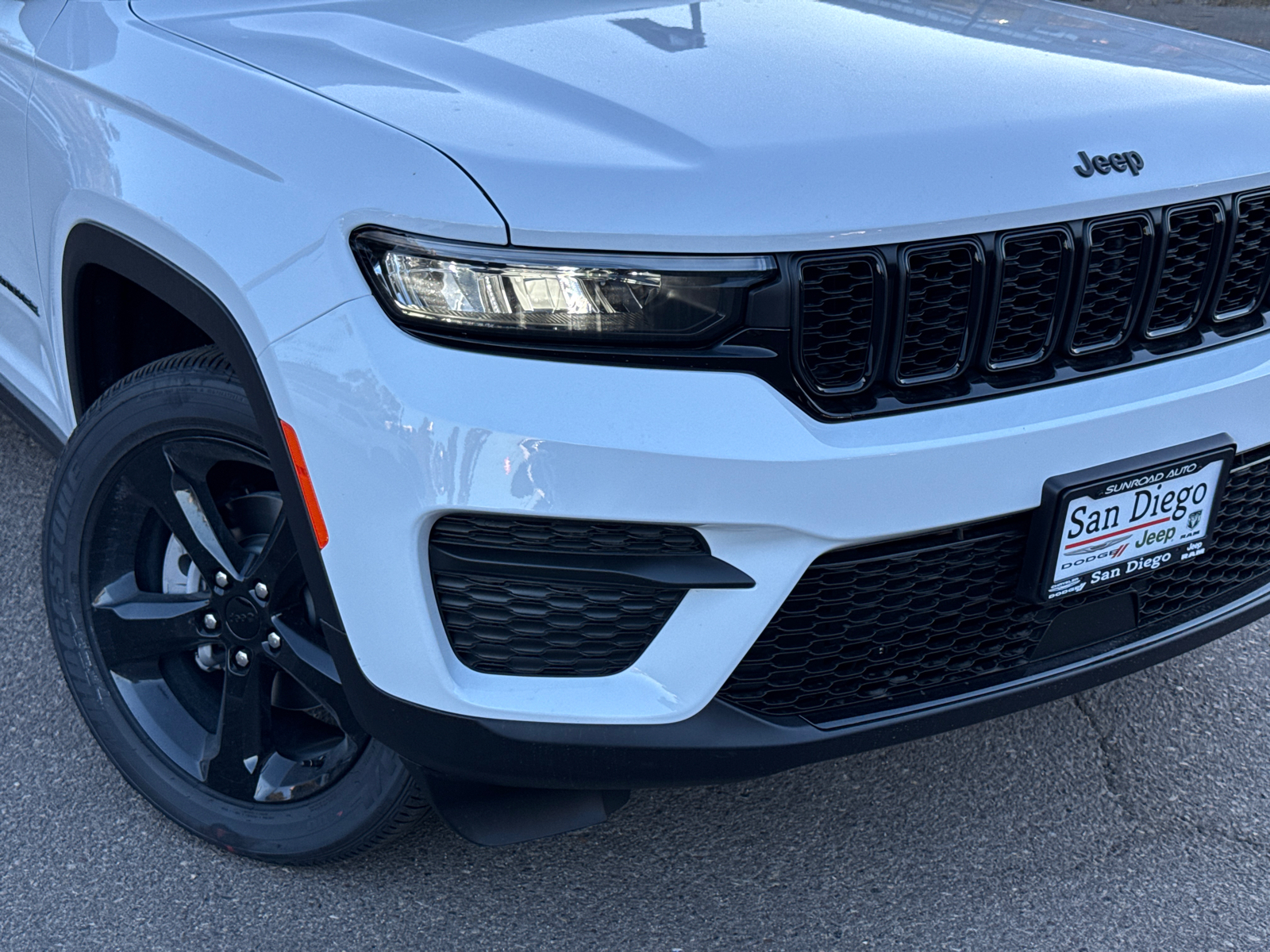 2025 Jeep Grand Cherokee Altitude X 3