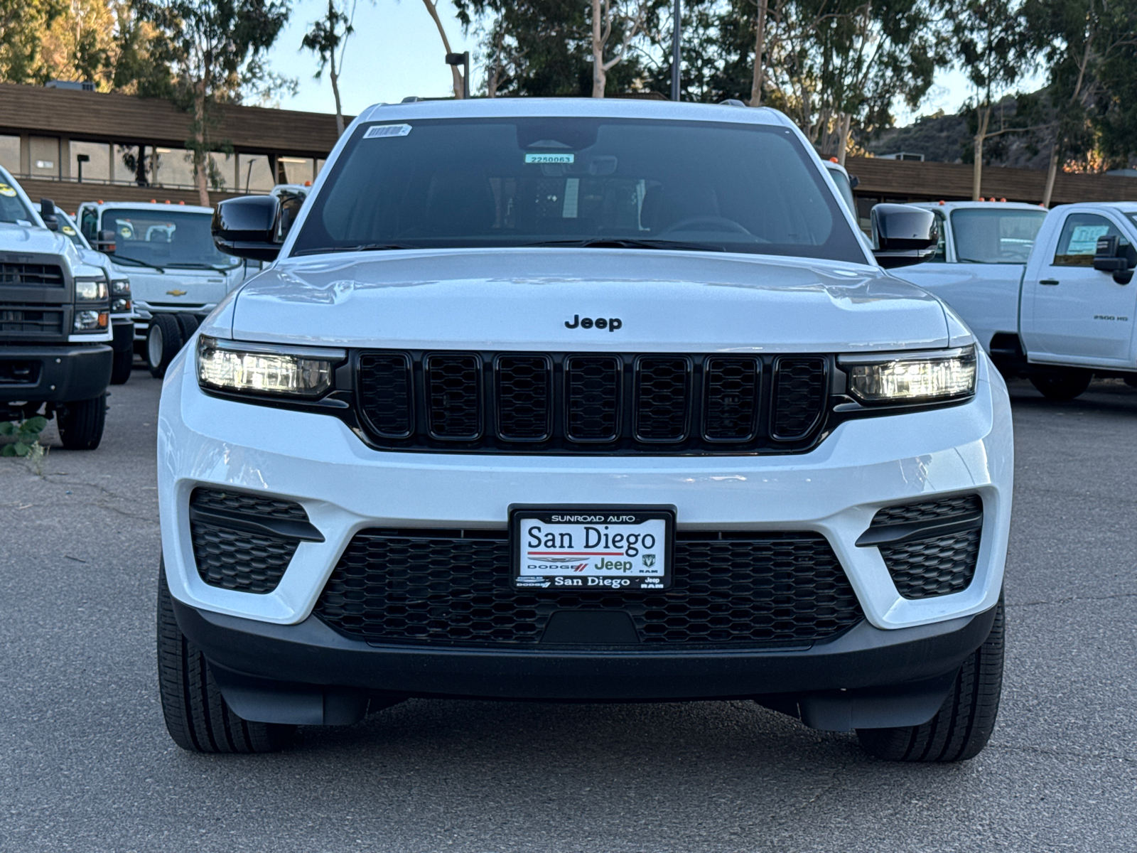 2025 Jeep Grand Cherokee Altitude X 5