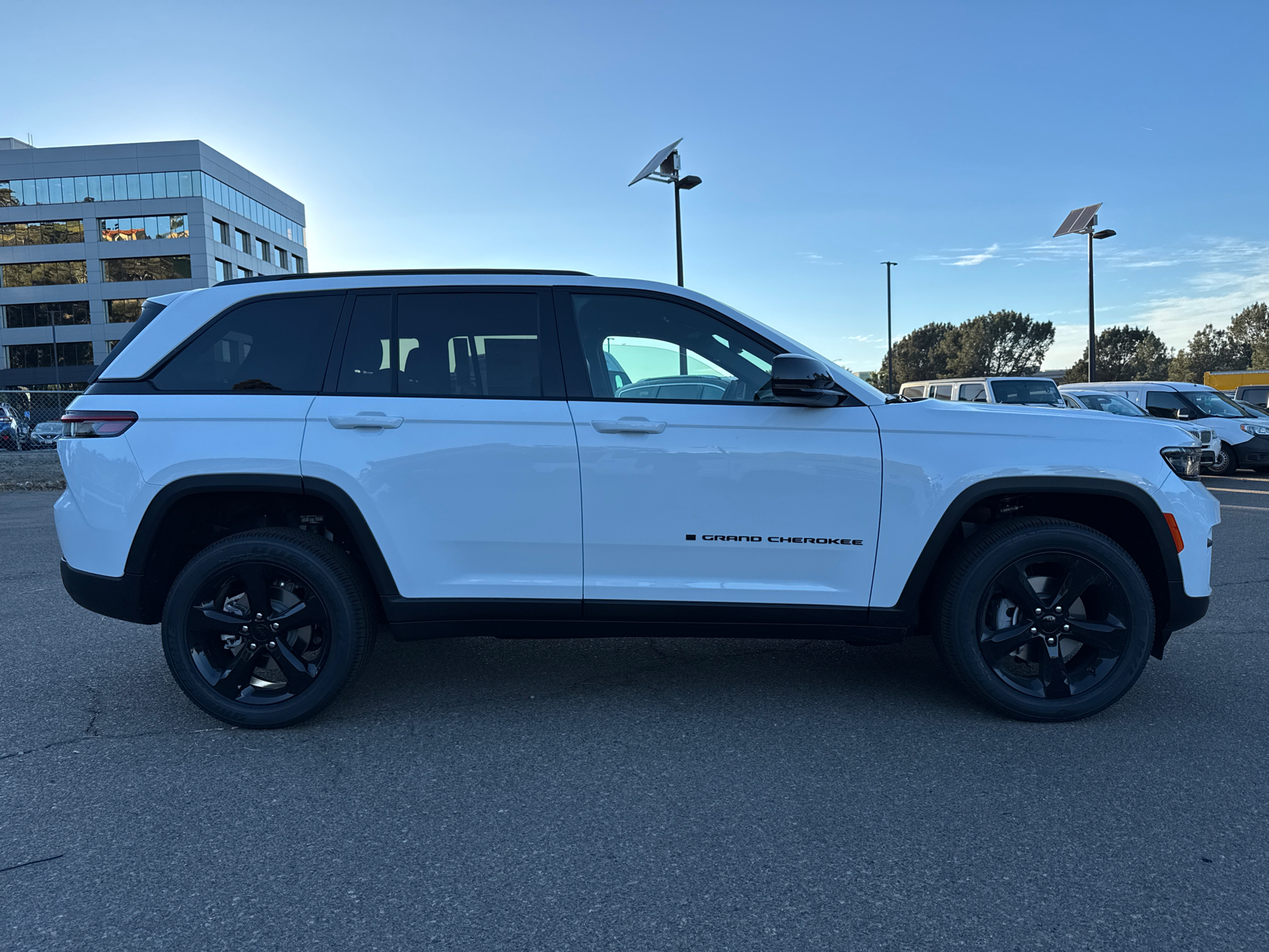 2025 Jeep Grand Cherokee Altitude X 7