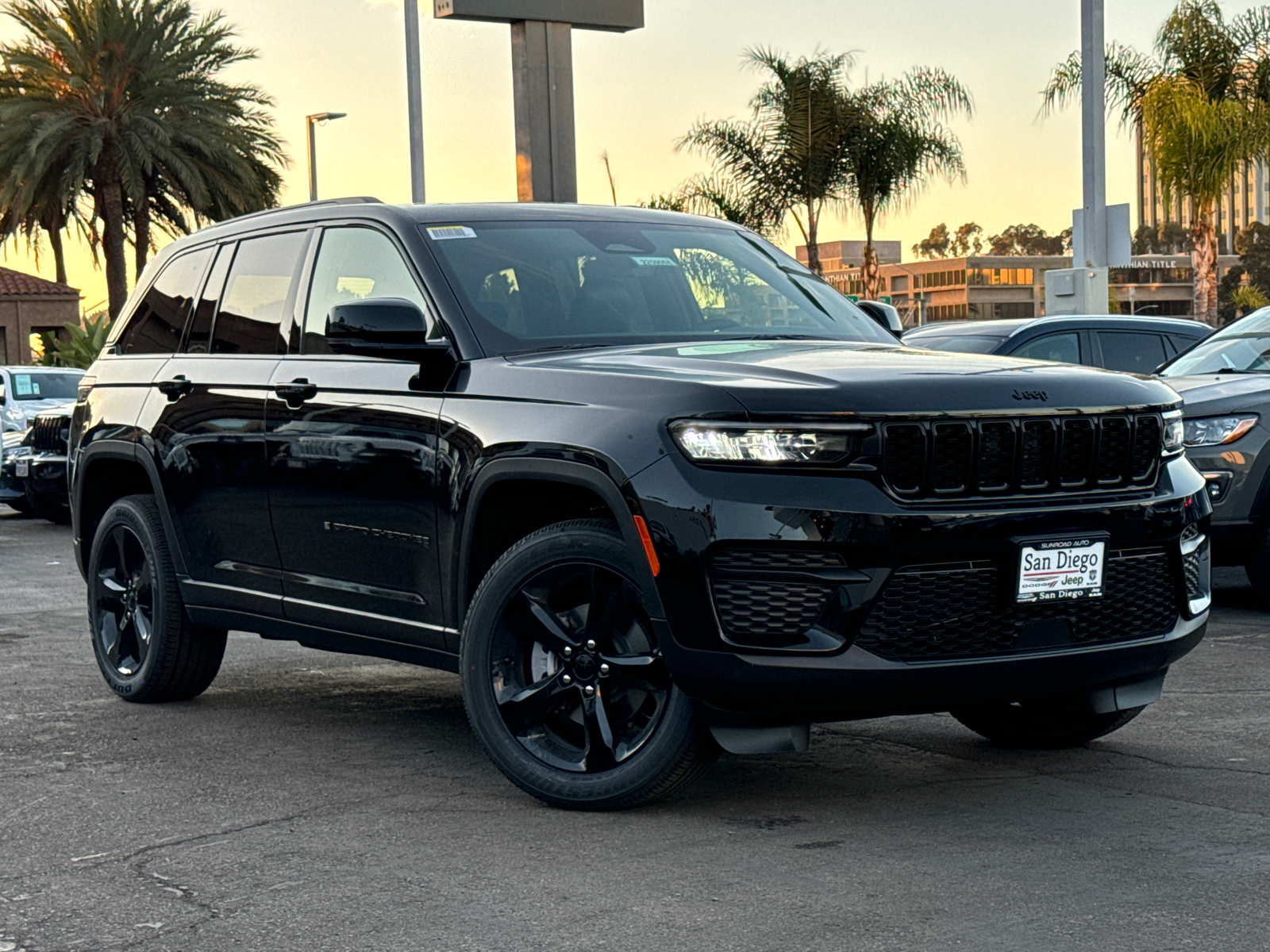 2025 Jeep Grand Cherokee Altitude X 2