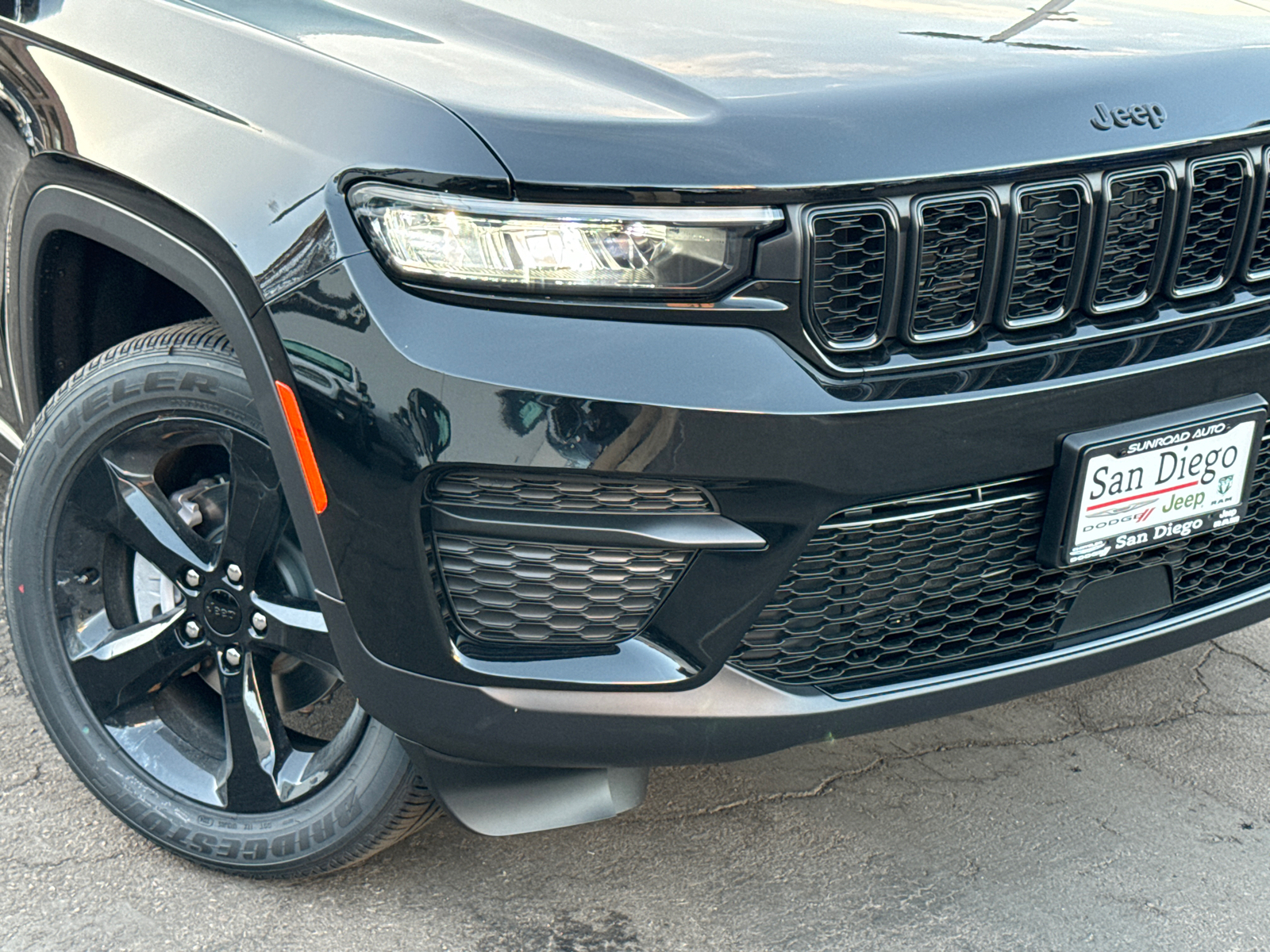 2025 Jeep Grand Cherokee Altitude X 3